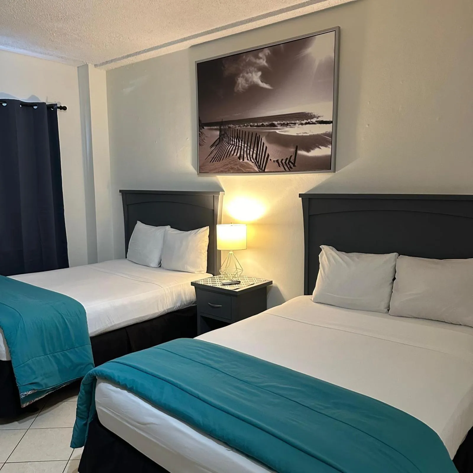 Ocean Front Casablanca Studios with FULL KITCHENS & Beach access By BL Rentals