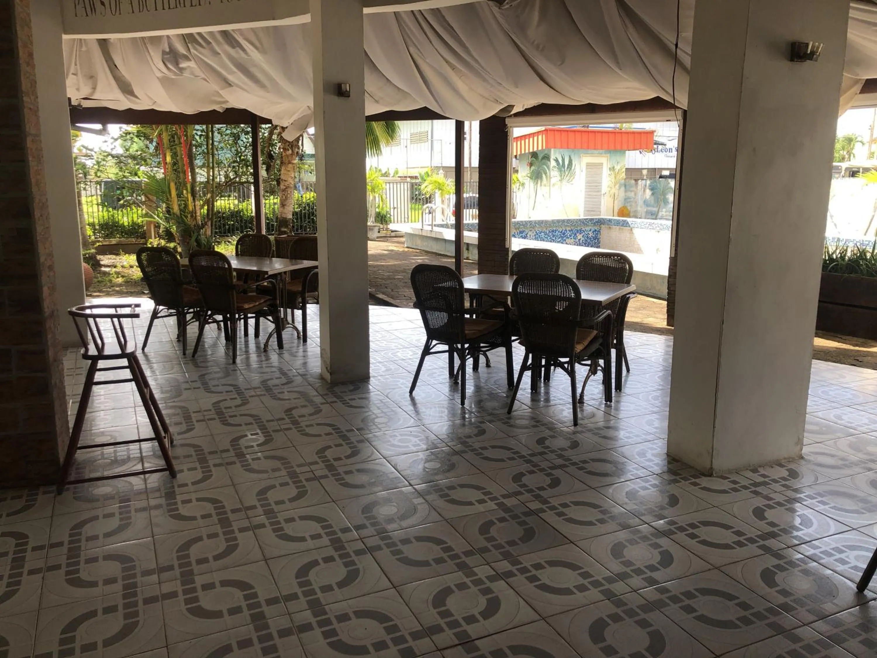 Hotel Bar Restaurant Emergency 911 STO LK GROUP