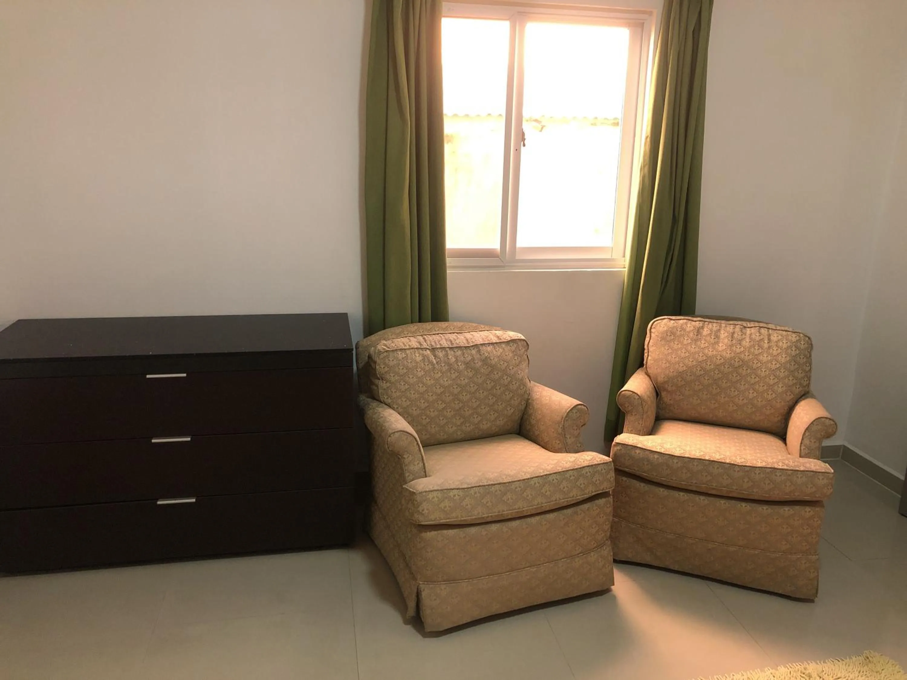 Hotel Bar Restaurant Emergency 911 STO LK GROUP