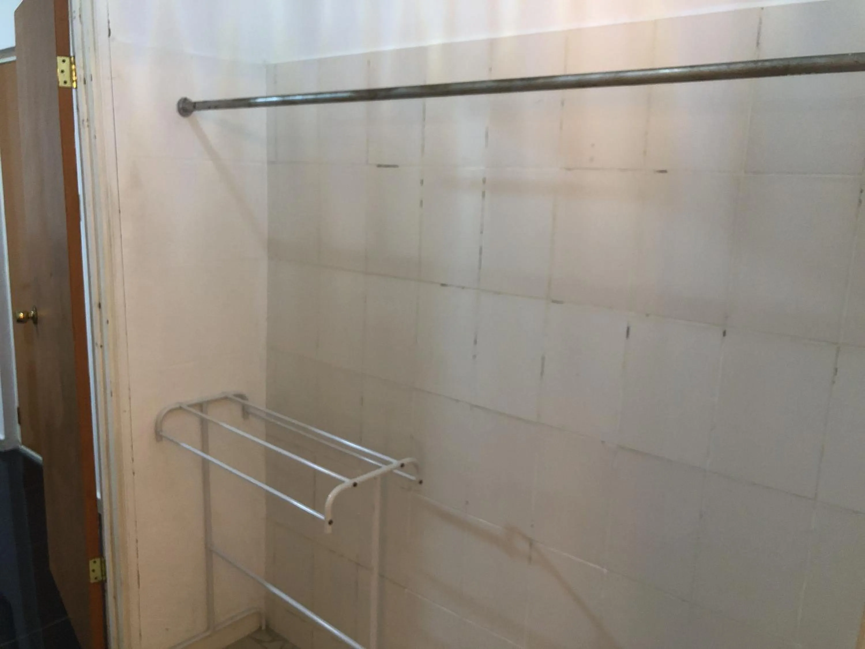 Hotel Bar Restaurant Emergency 911 STO LK GROUP