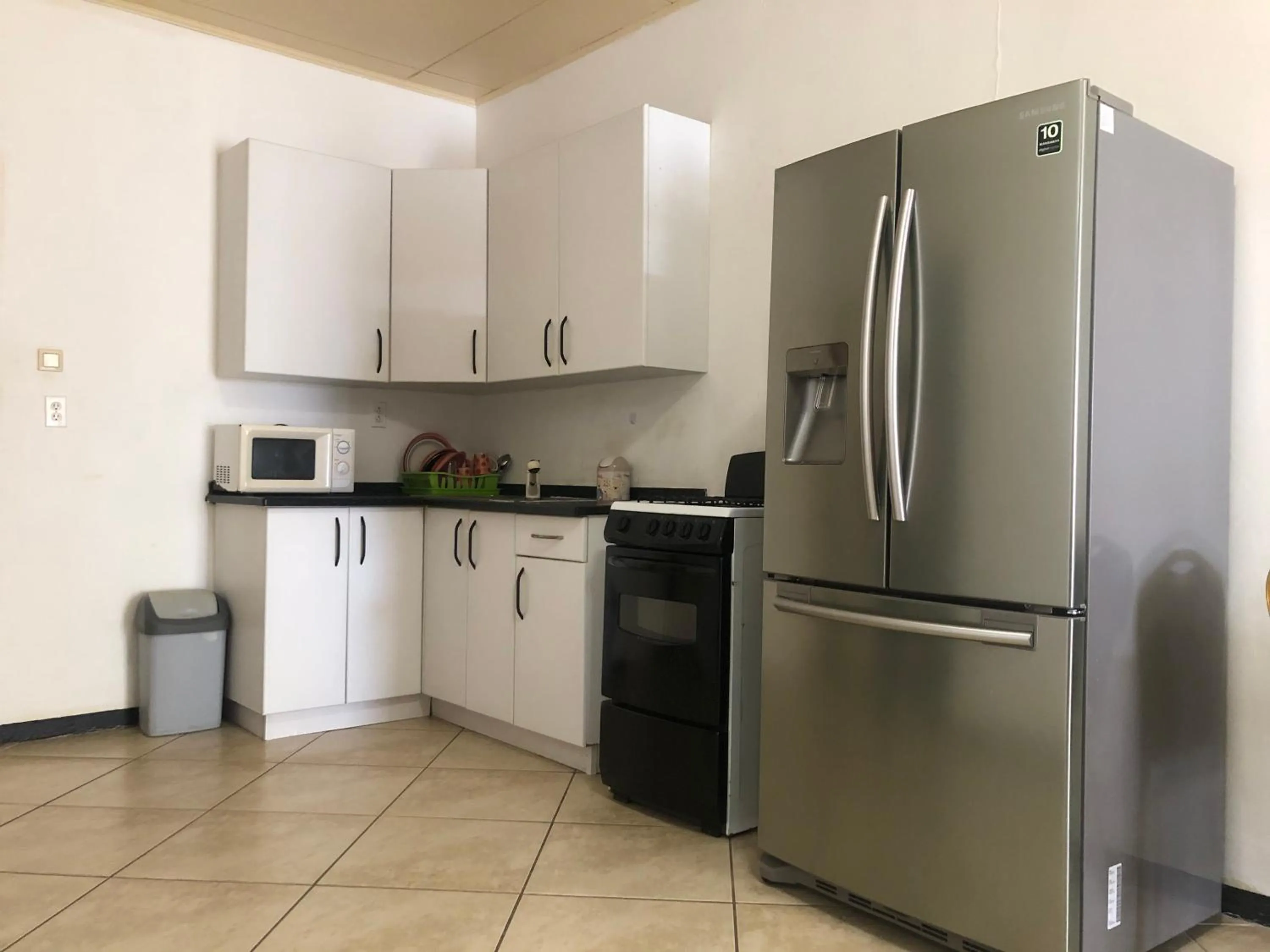 Hotel Bar Restaurant Emergency 911 STO LK GROUP