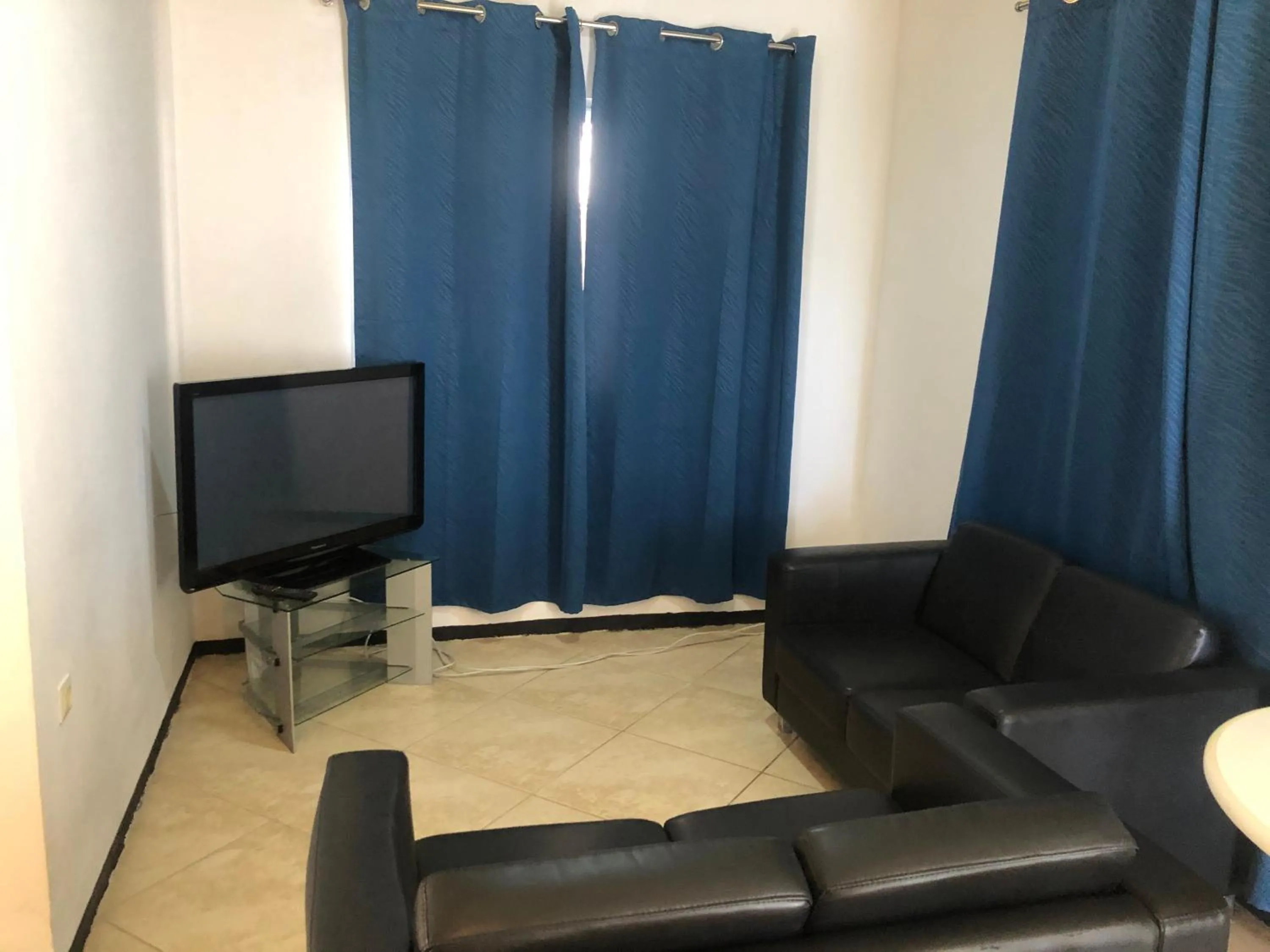 Living room in Hotel Bar Restaurant Emergency 911 STO LK GROUP