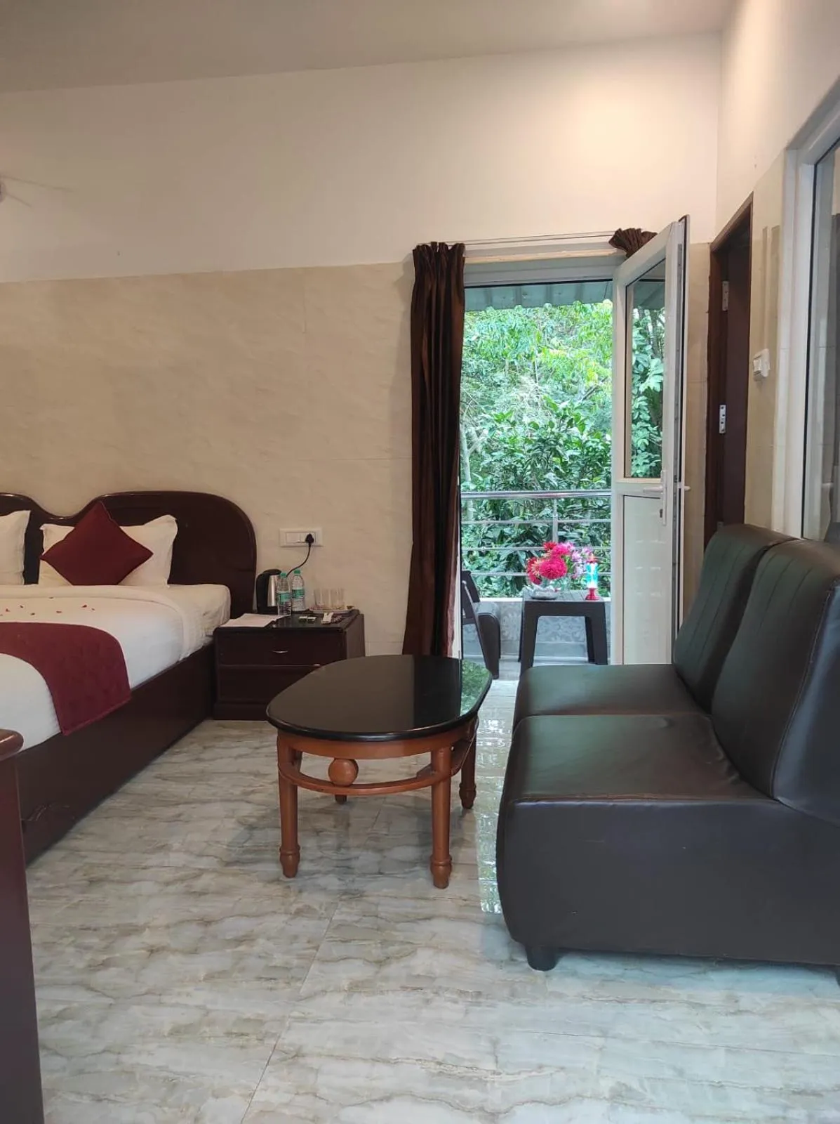 Bed in Sharma Jee Farm House Yercaud