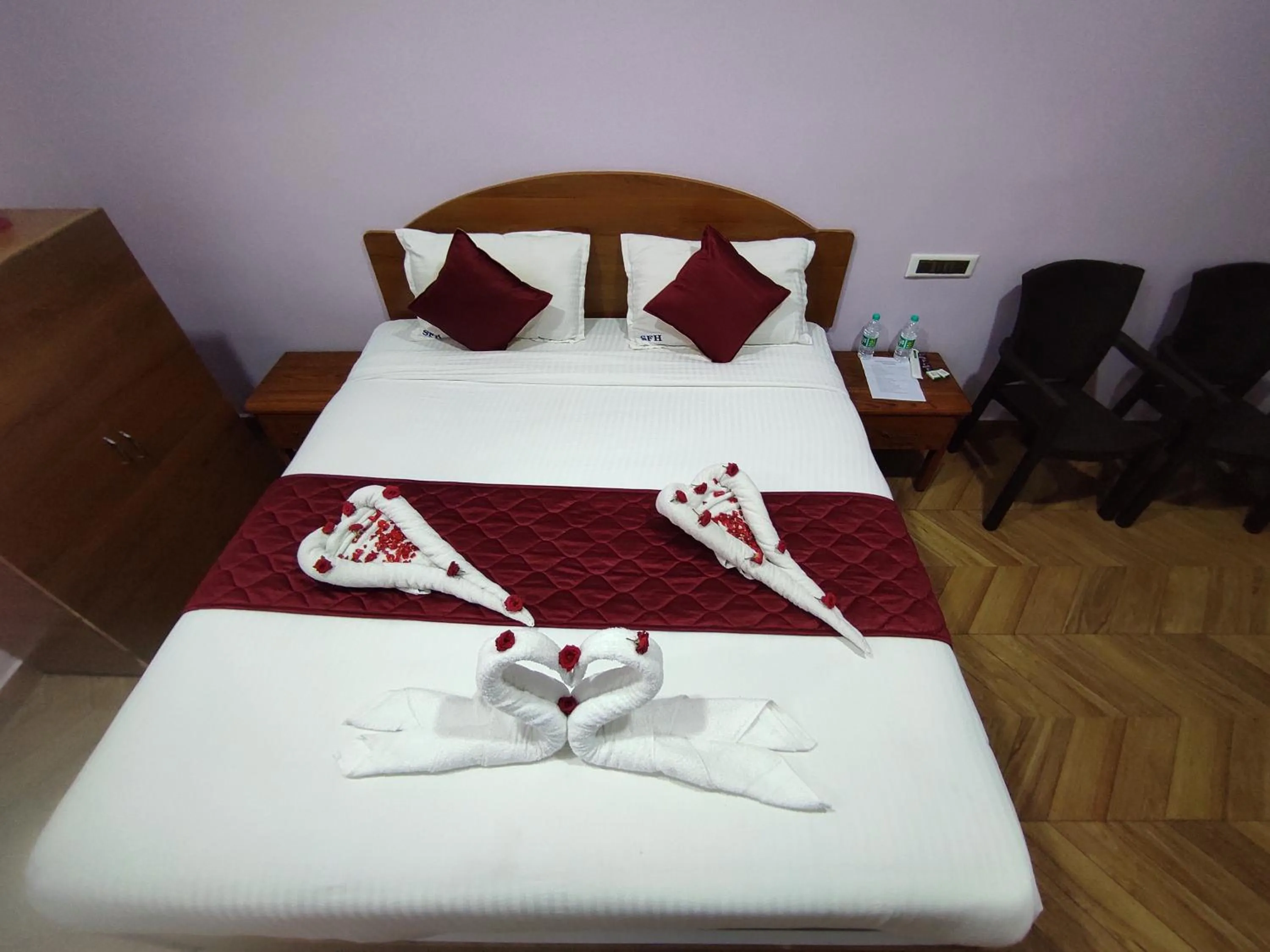 Bed in Sharma Jee Farm House Yercaud