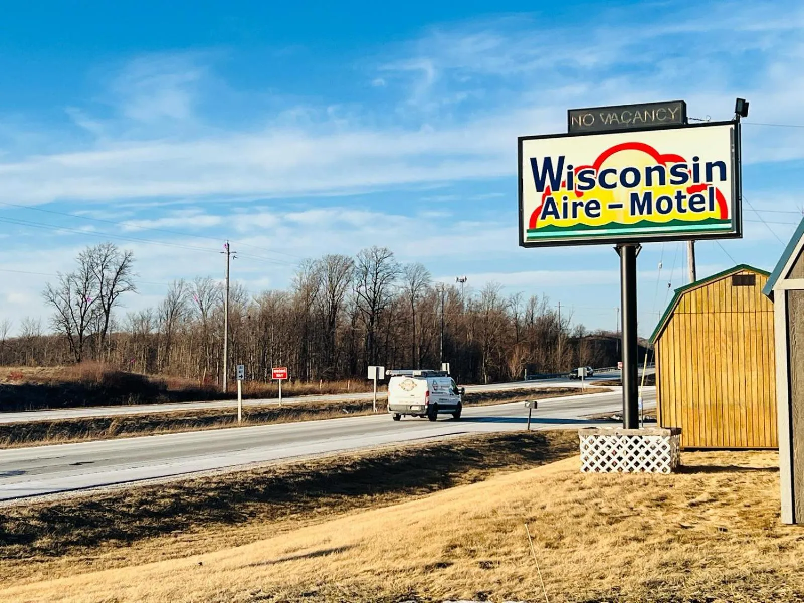 Facade/entrance in Wisconsin-Aire Motel By OYO Random Lake