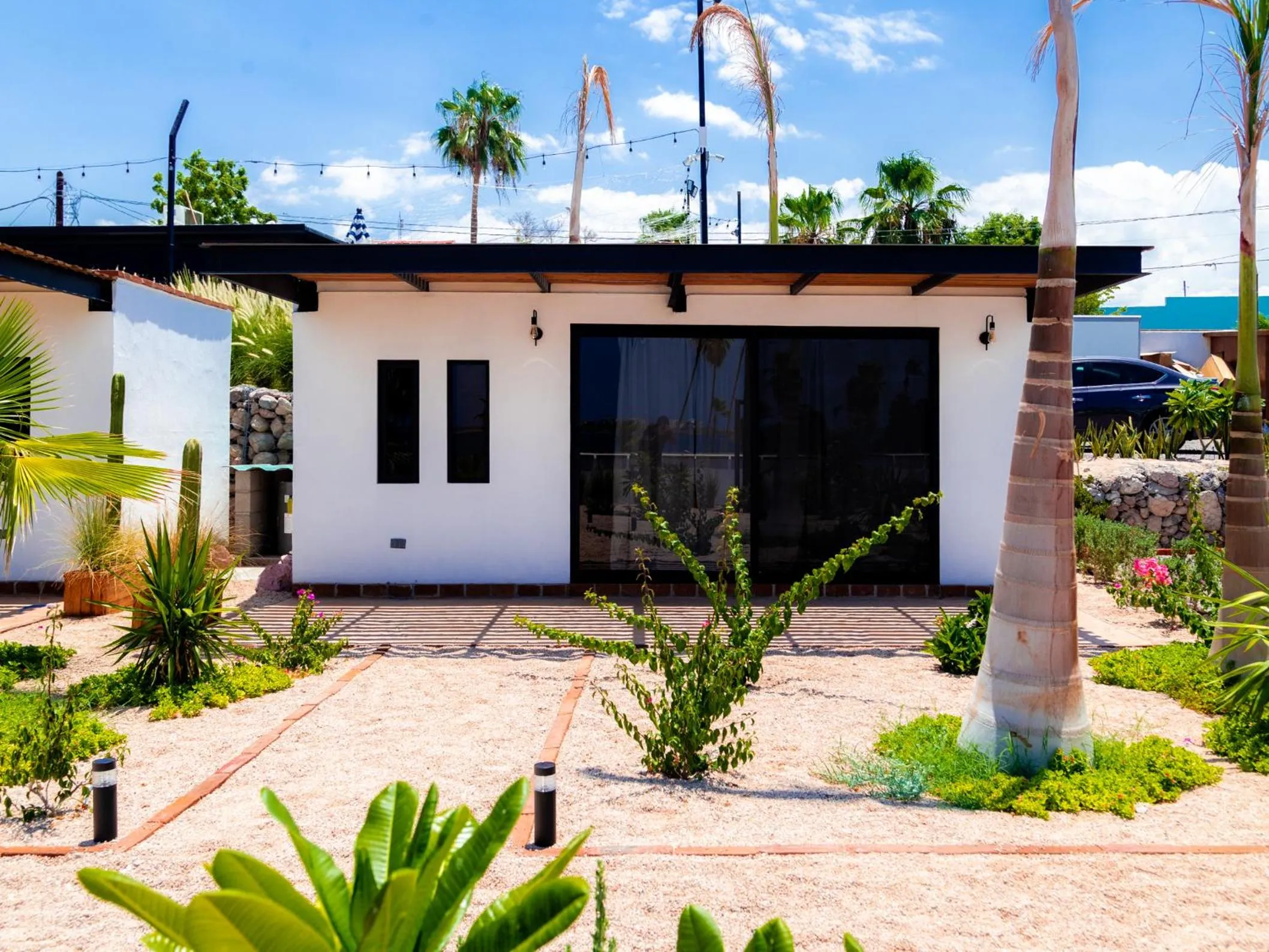 Day in InHouse Glamping Hotel La Paz