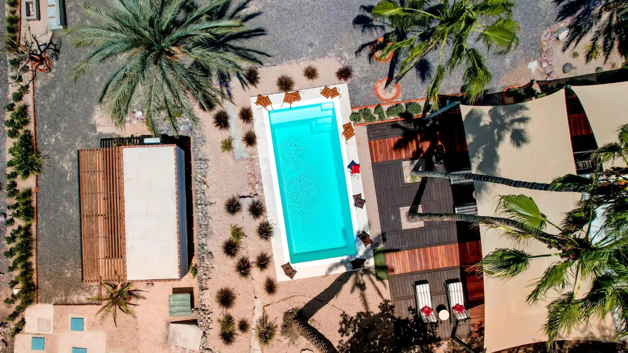 Day in InHouse Glamping Hotel La Paz