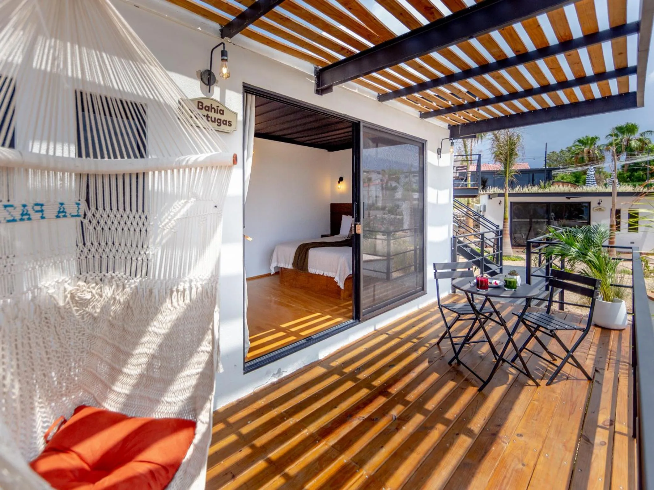 Day in InHouse Glamping Hotel La Paz