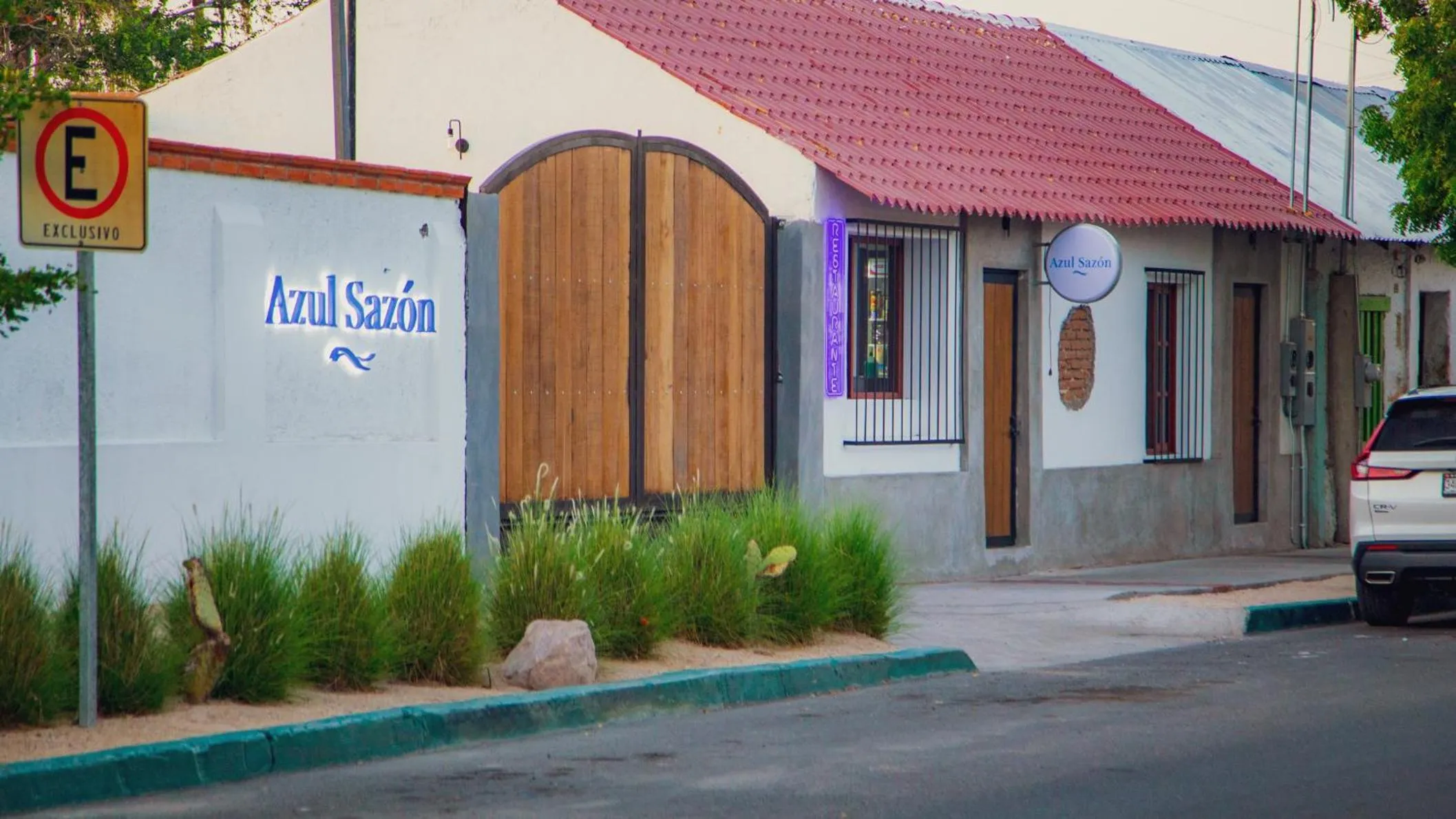 Restaurant/places to eat in InHouse Glamping Hotel La Paz