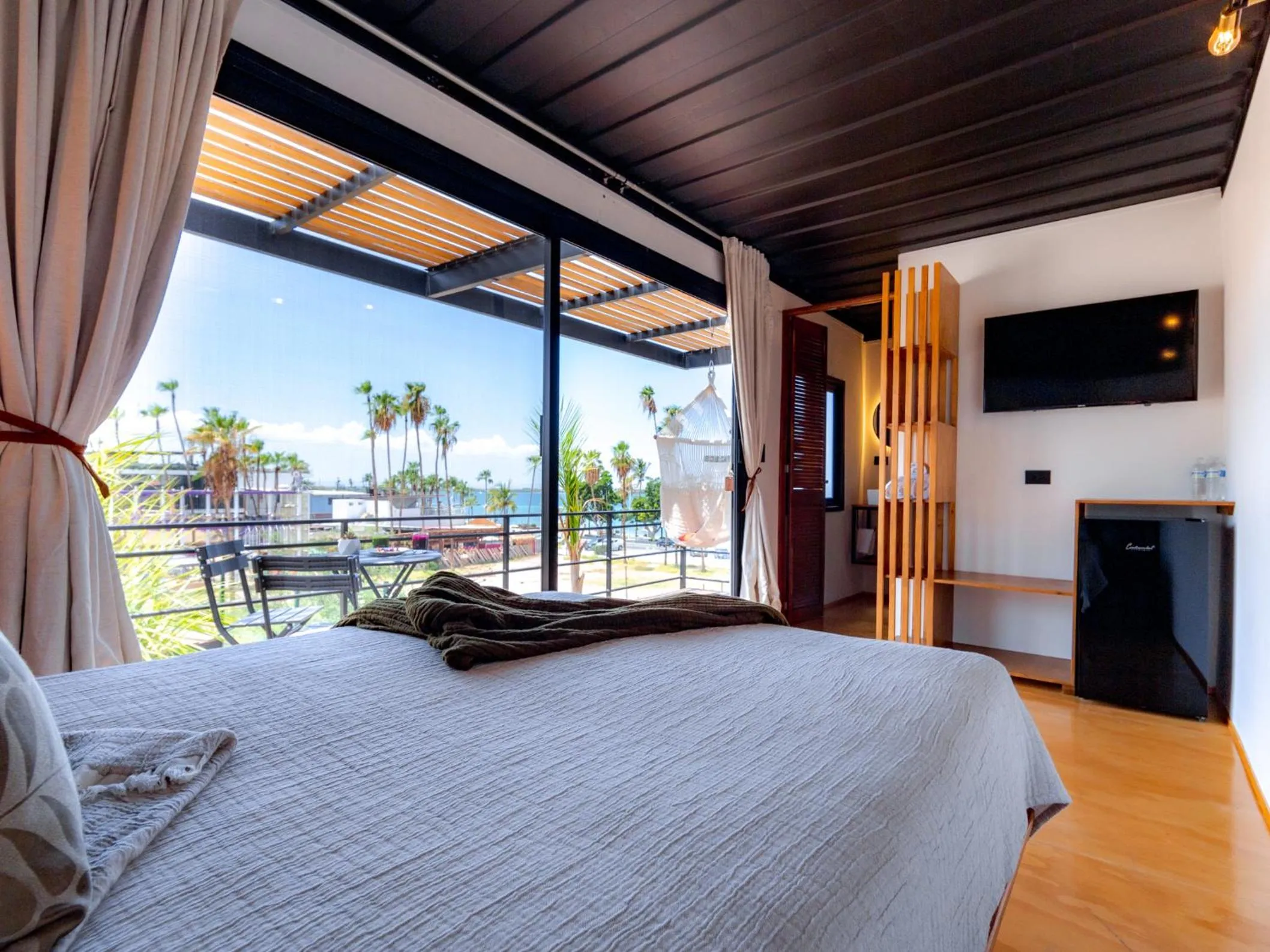 Bed in InHouse Glamping Hotel La Paz