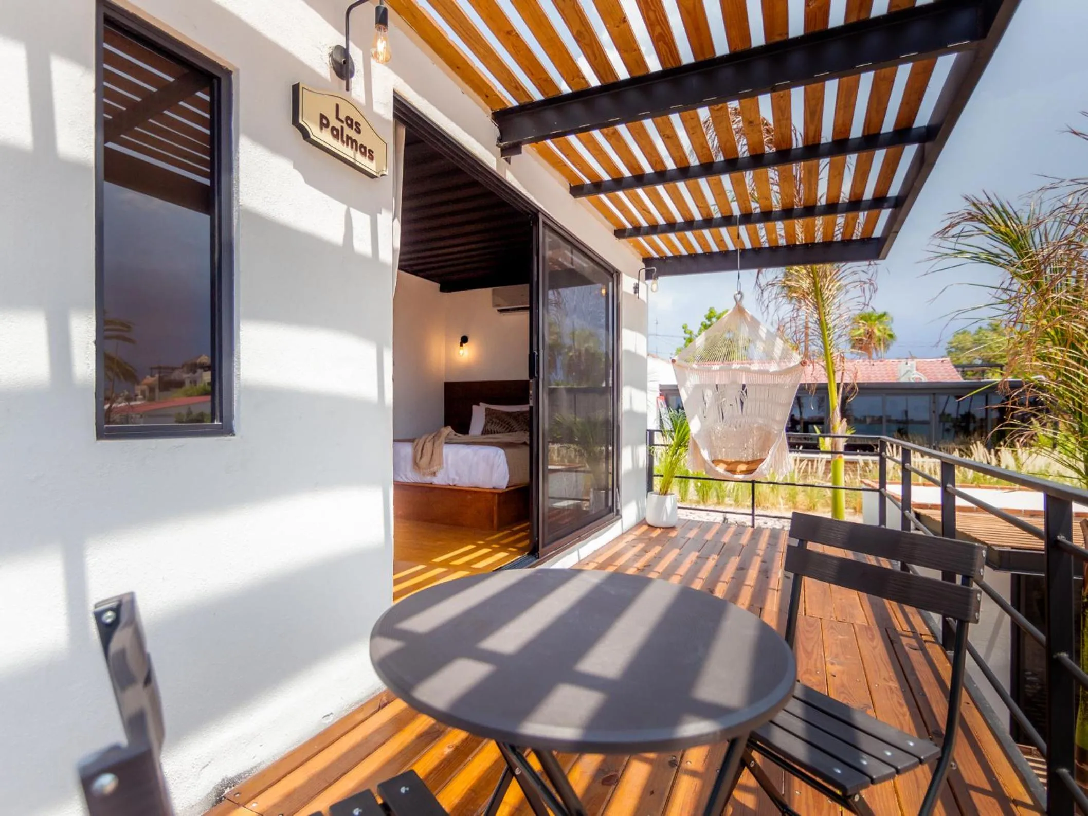 Day in InHouse Glamping Hotel La Paz