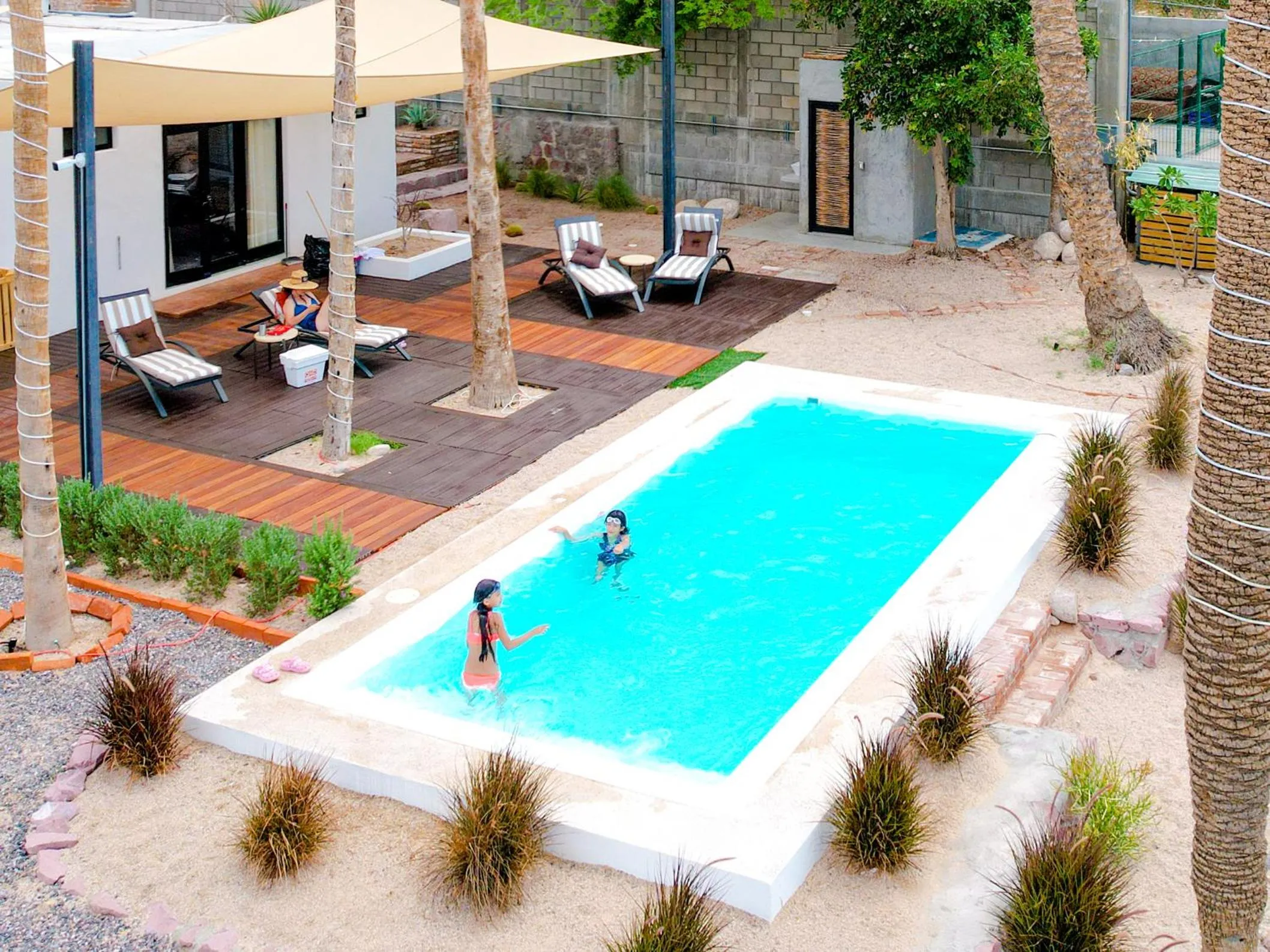 Patio in InHouse Glamping Hotel La Paz