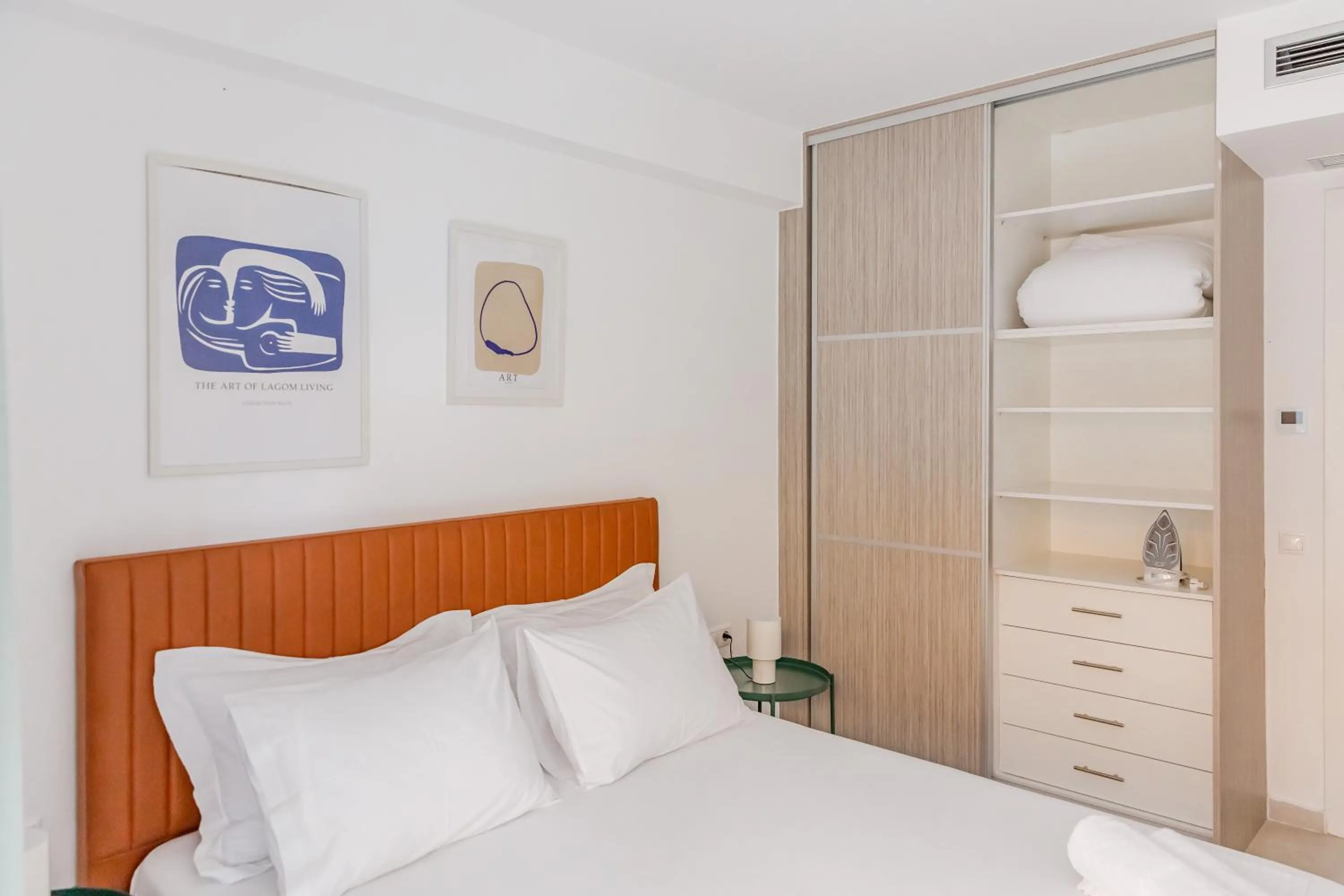 Bed in Noon Smart Residences