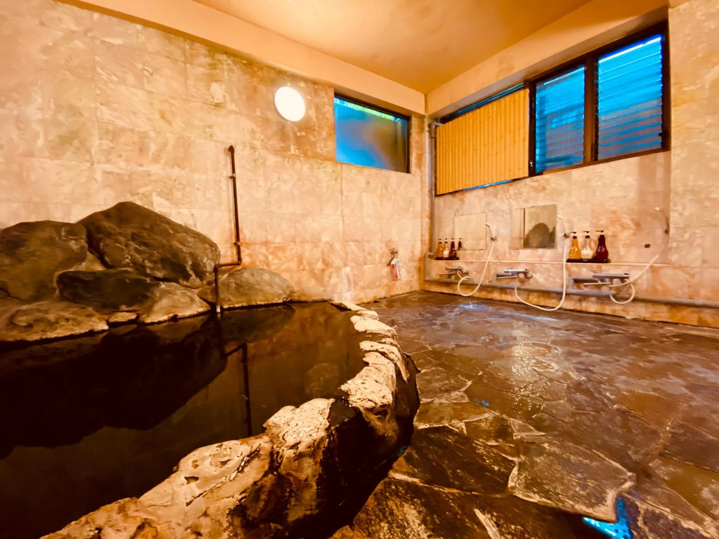 Public Bath in Iwayu