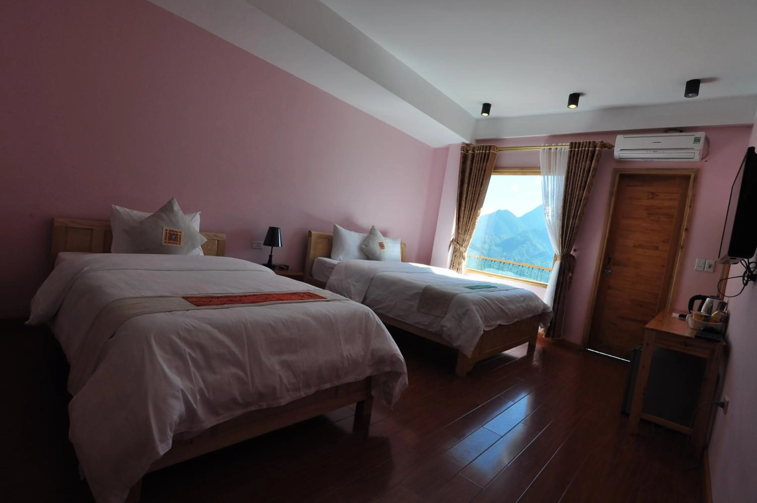Bedroom, Bed in Sapa Scenery Hotel