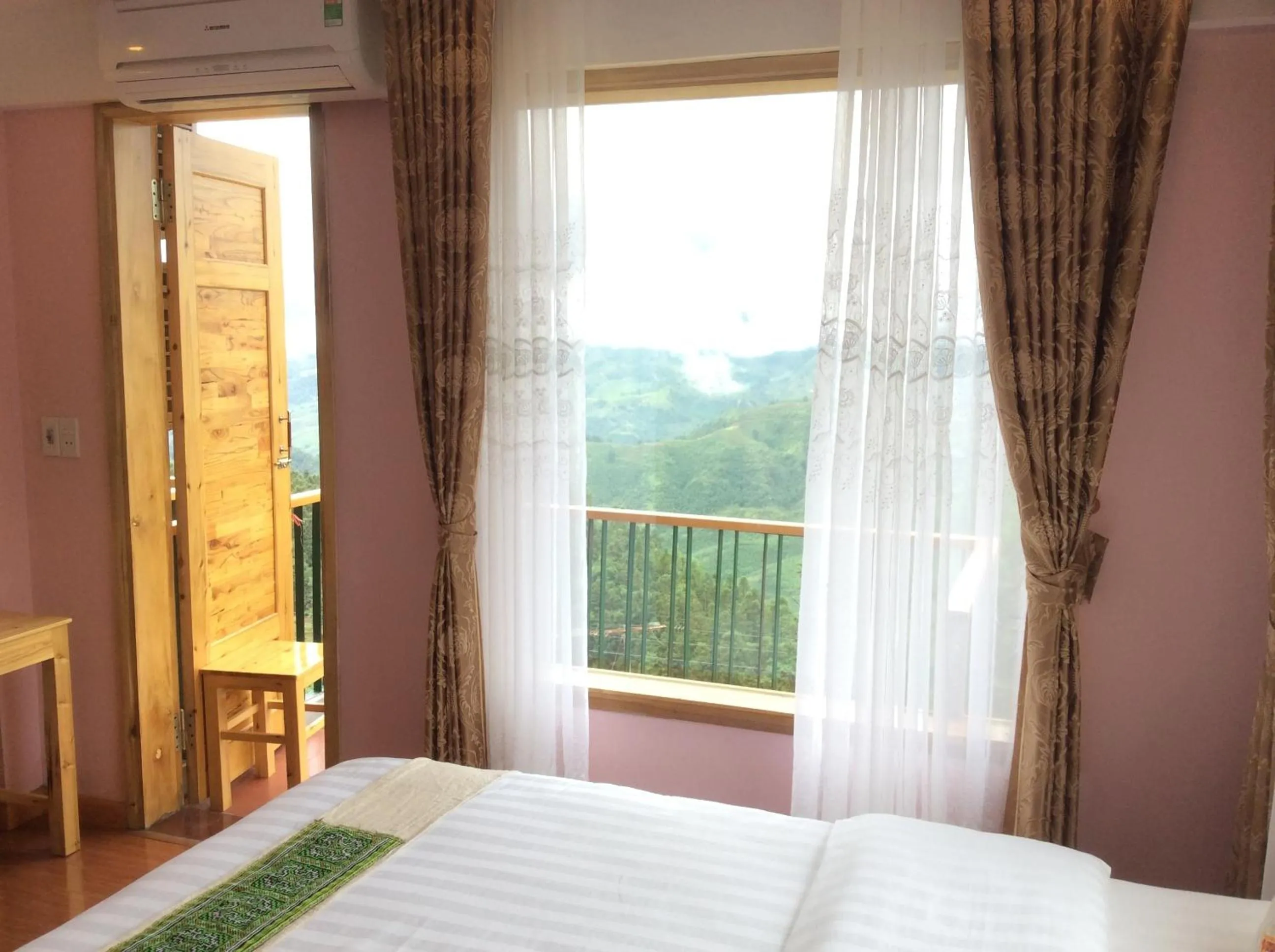 Bedroom, Bed in Sapa Scenery Hotel