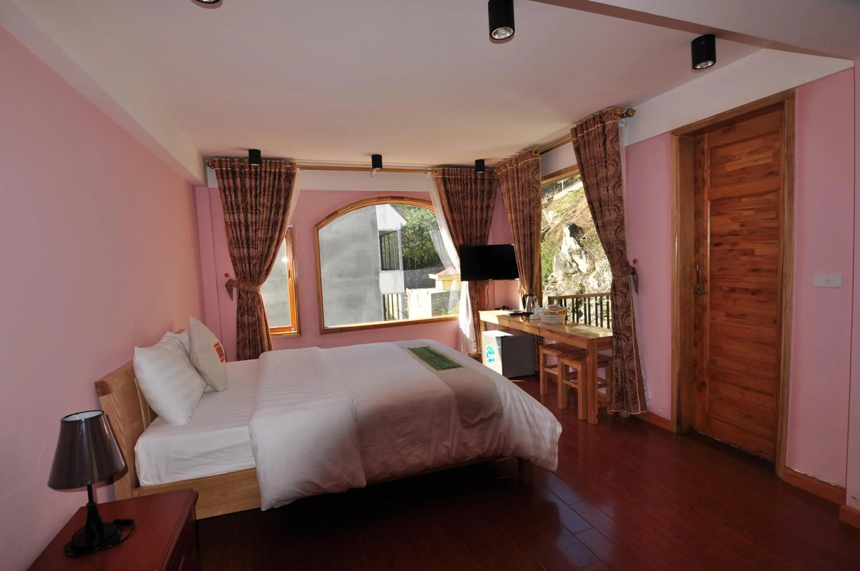 Day, Bed in Sapa Scenery Hotel
