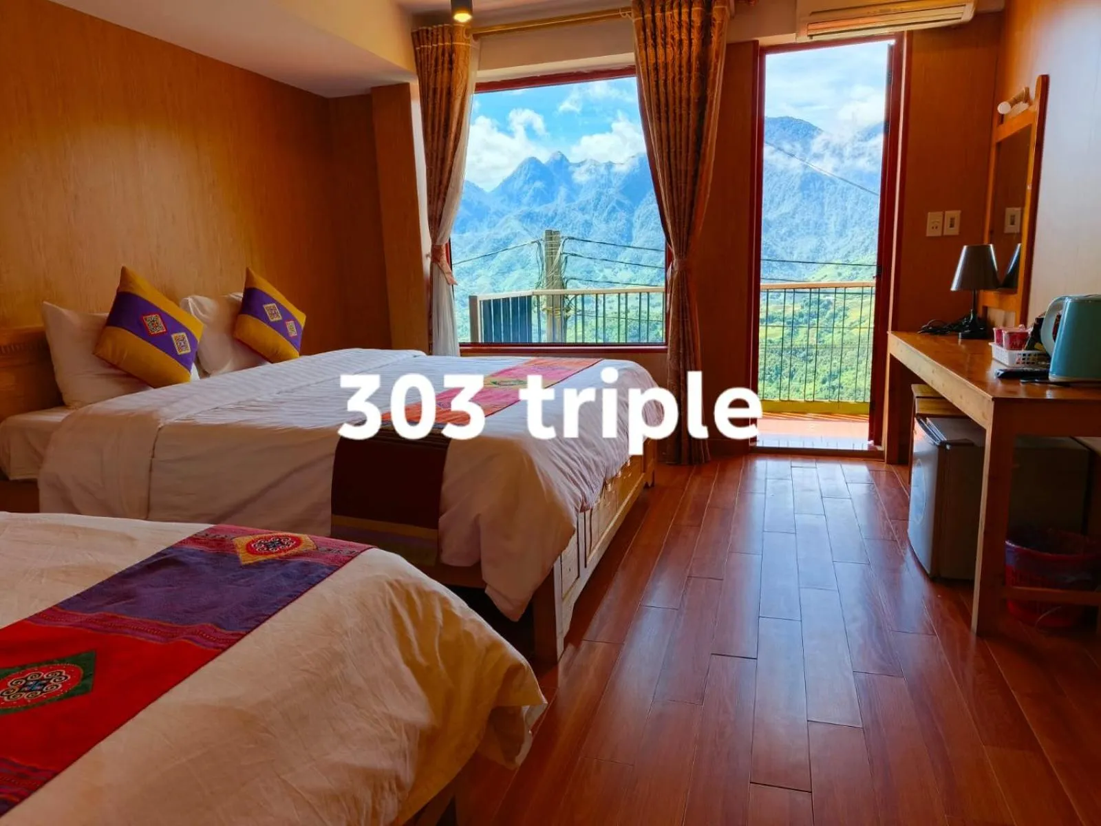 Bed in Sapa Scenery Hotel