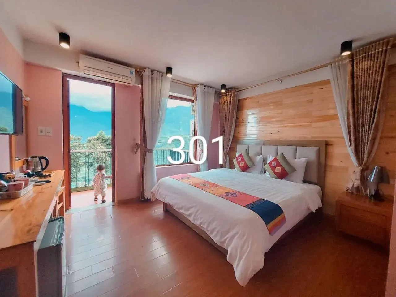 Double Room with Mountain View in Sapa Scenery Hotel Double Room with Mountain View in Sapa Scenery Hotel