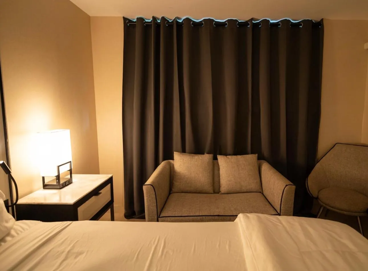 Bedroom, Bed in Nova Hotel Bronx