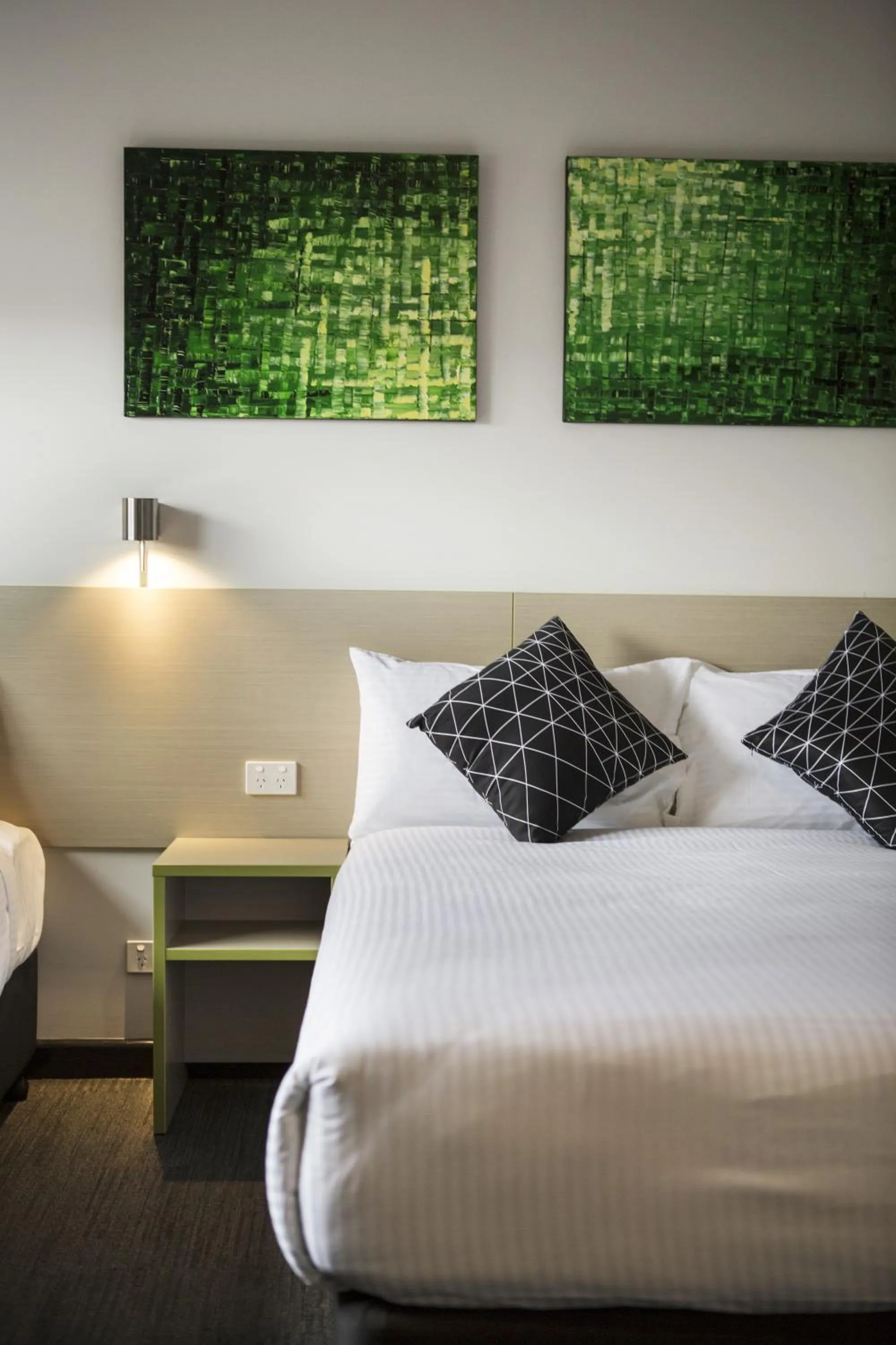 Bed in Nightcap at St Albans Hotel