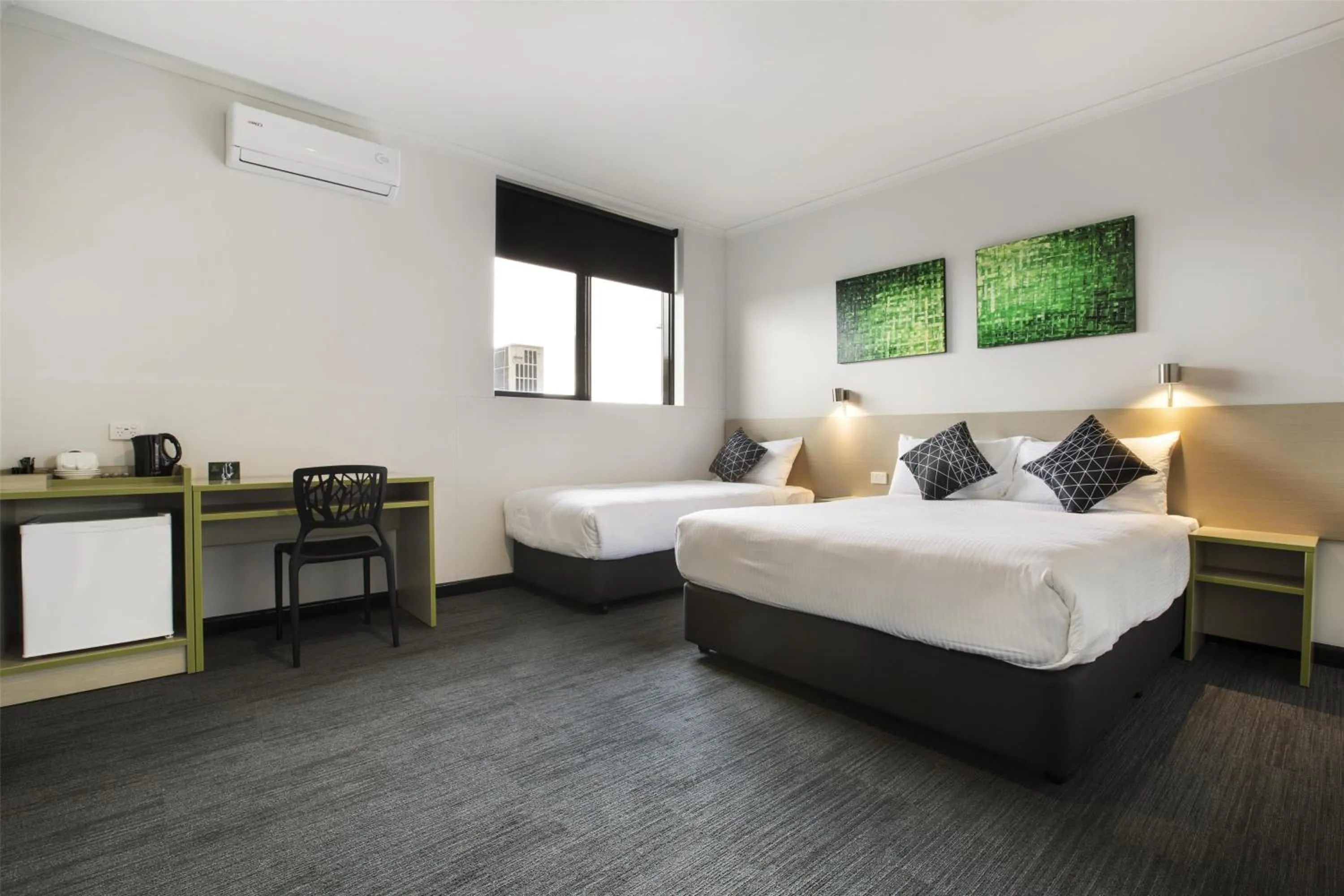 Bedroom, Bed in Nightcap at St Albans Hotel