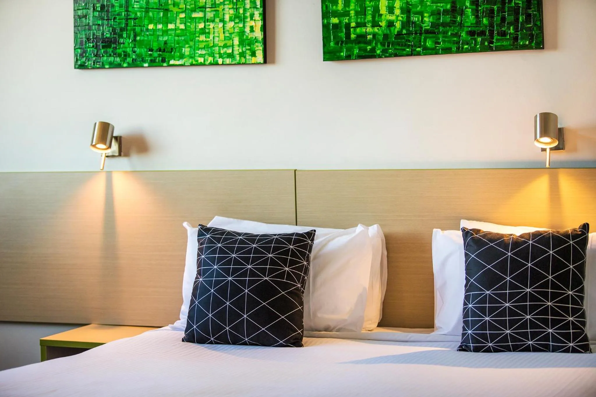 Bed in Nightcap at St Albans Hotel