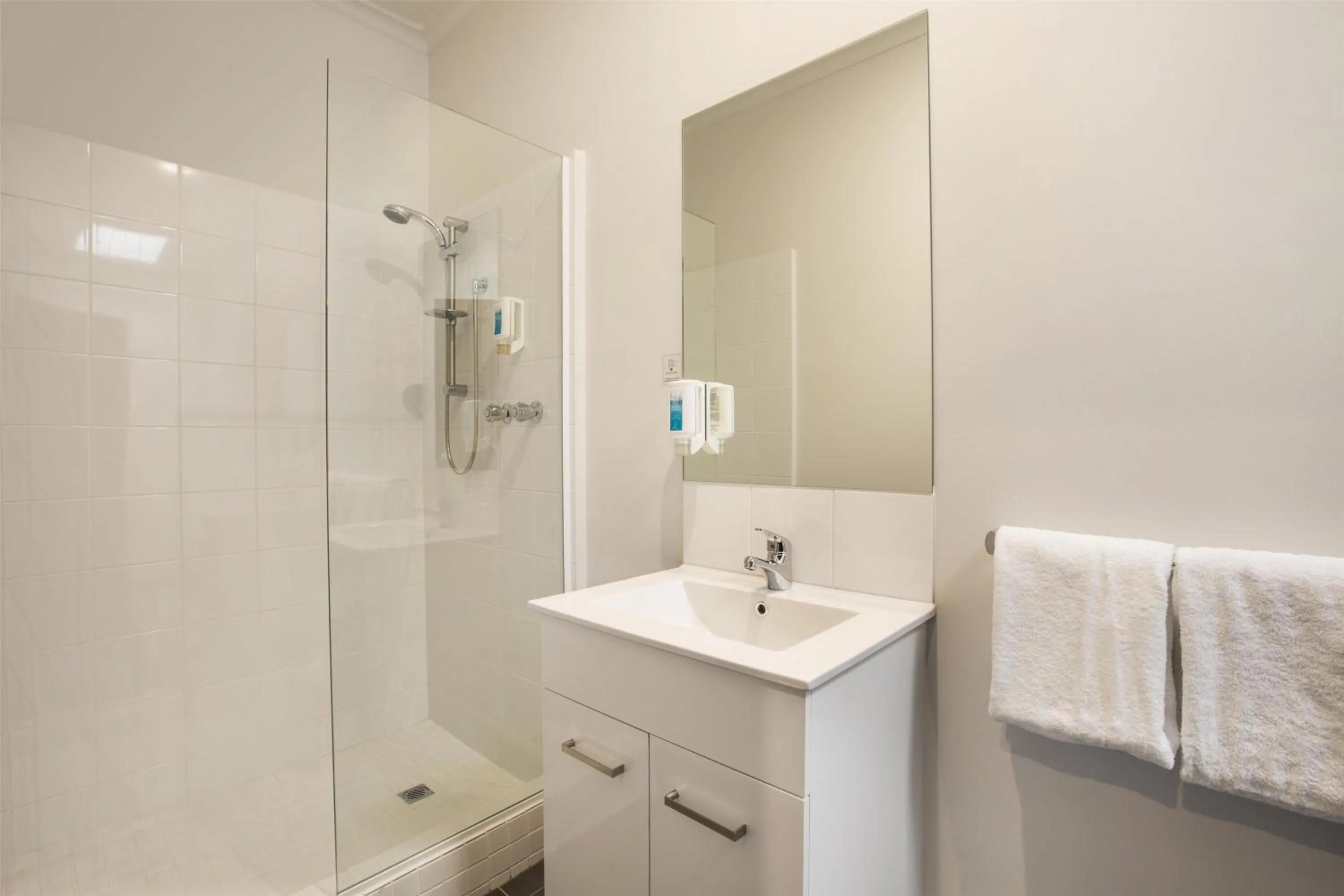 Bathroom in Nightcap at St Albans Hotel