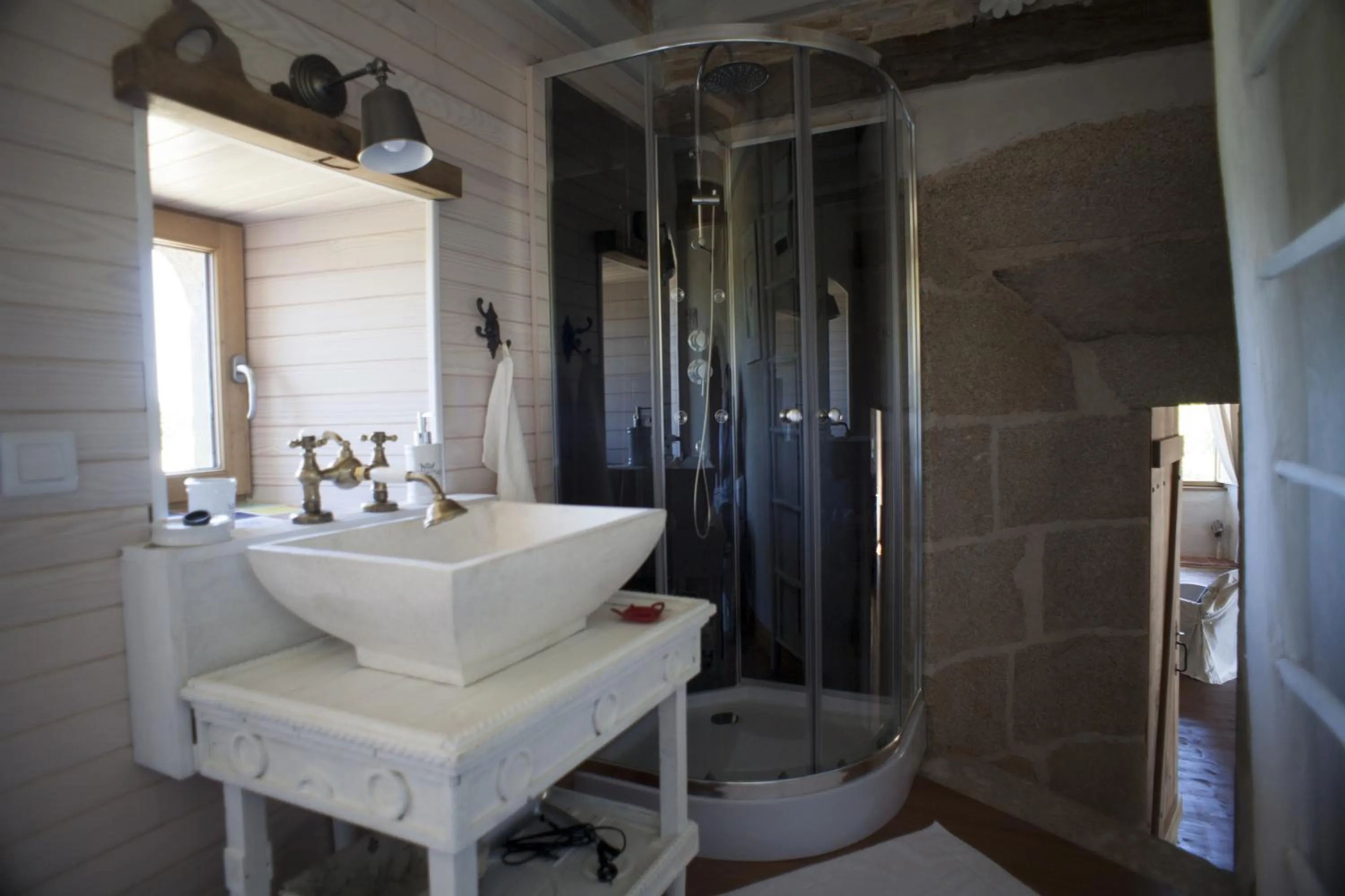 Bathroom in Logis de Riparfonds