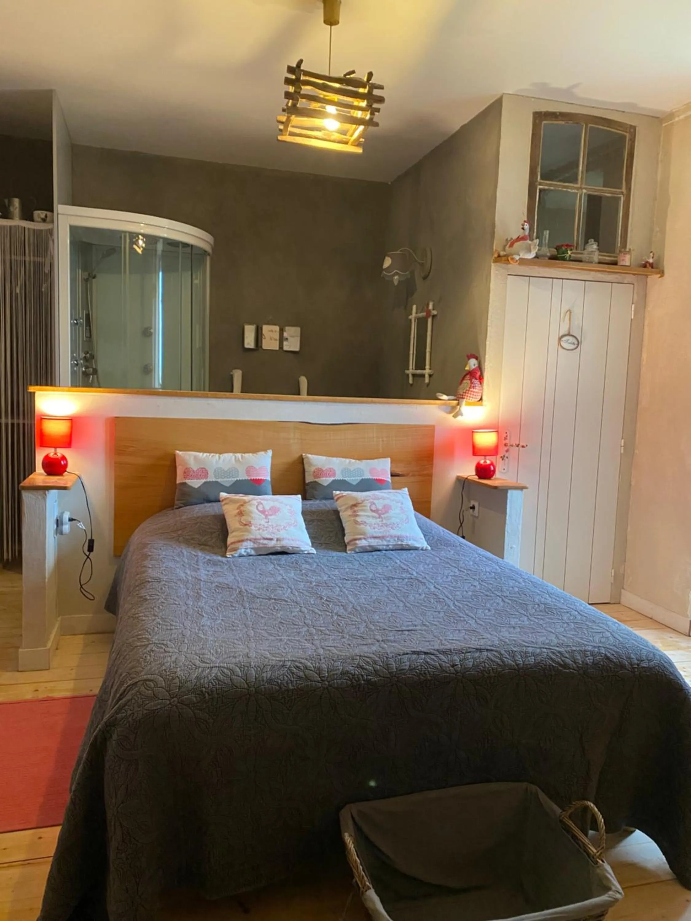 Bed in Logis de Riparfonds