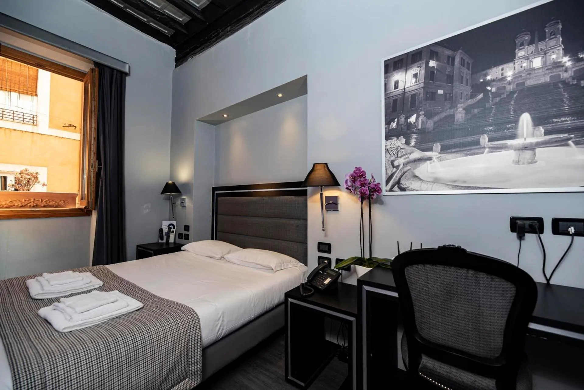 Bed in Imperium Suite Navona