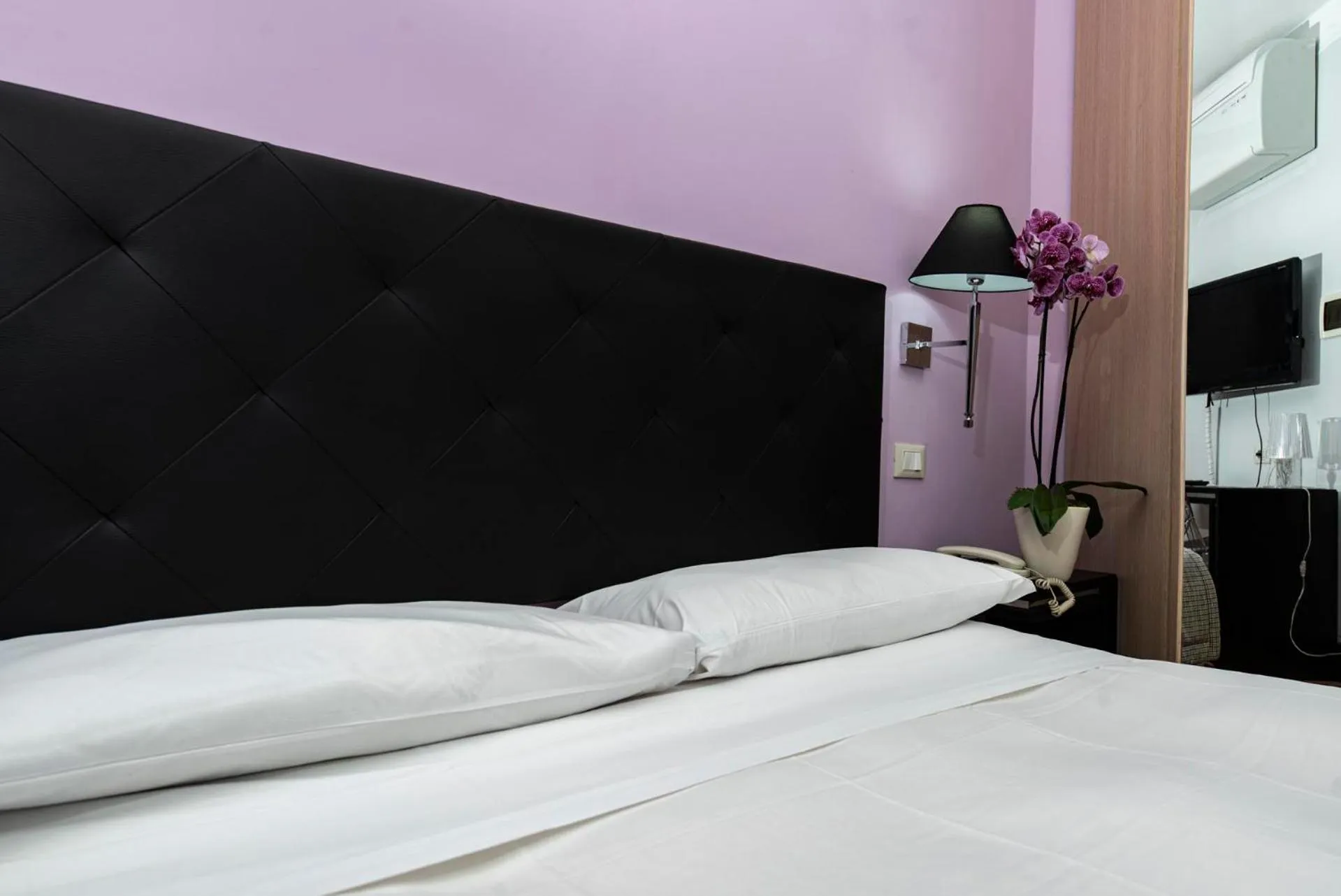 Bed in Imperium Suite Navona