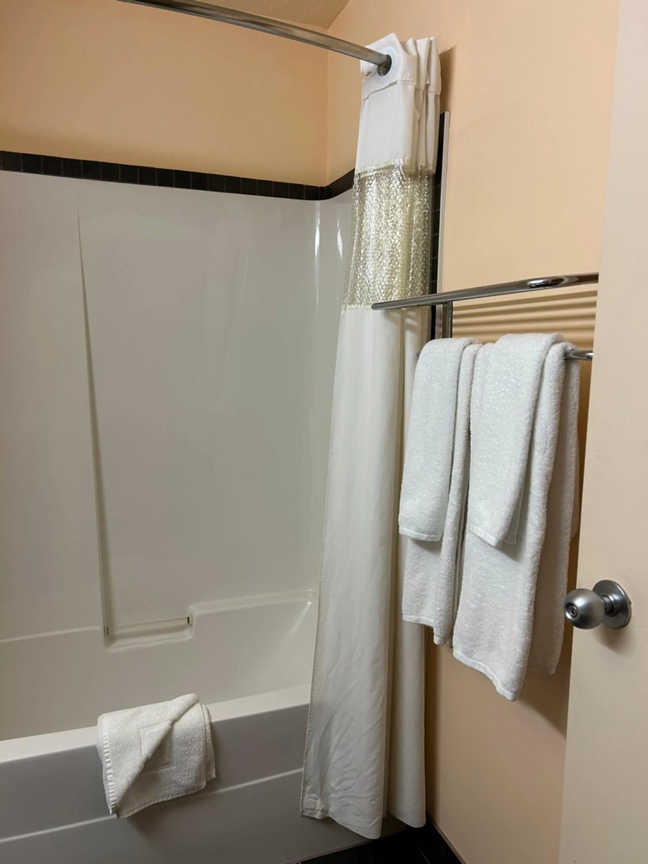 Travelodge by Wyndham Valleyview AB