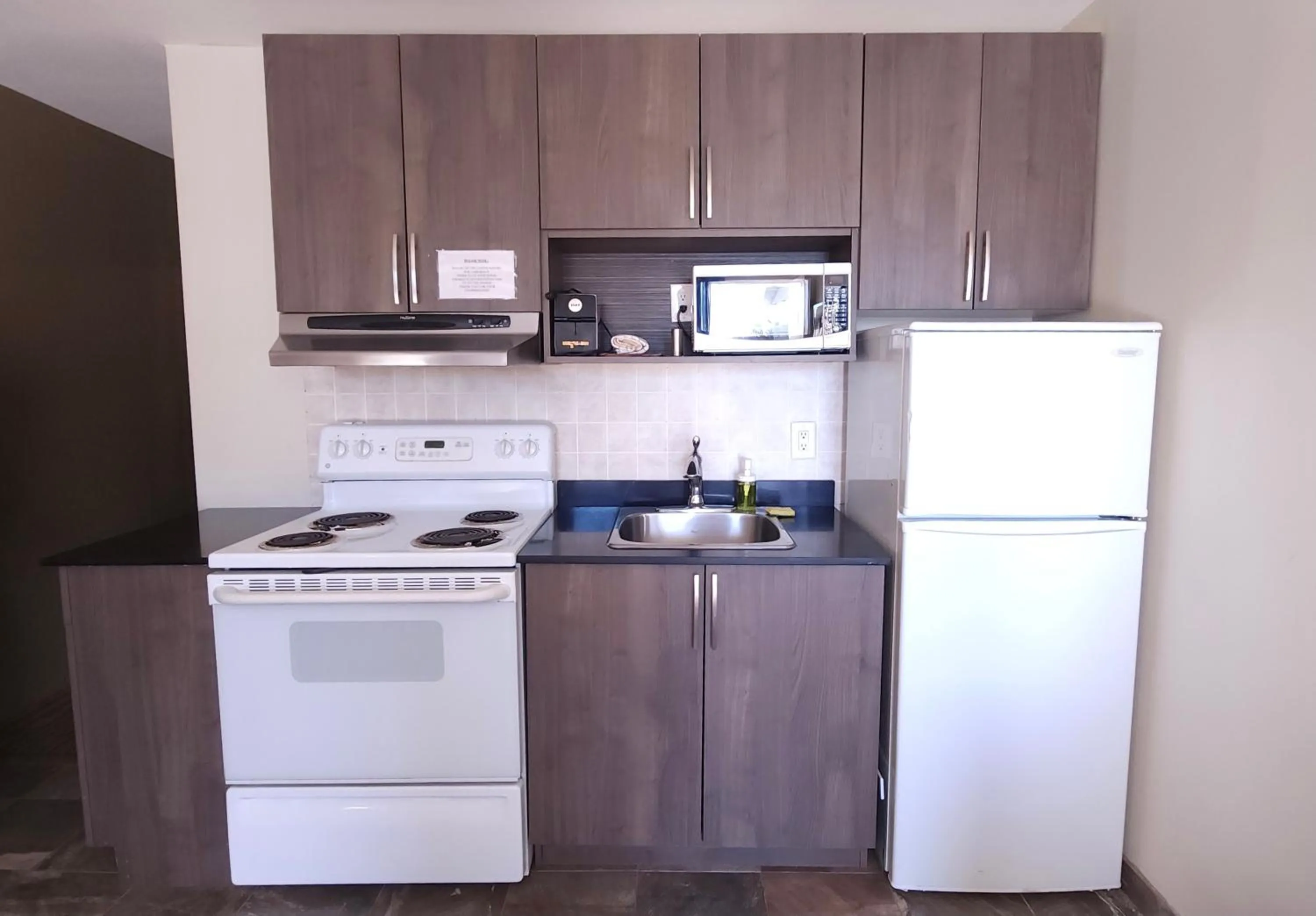 Travelodge by Wyndham Valleyview AB