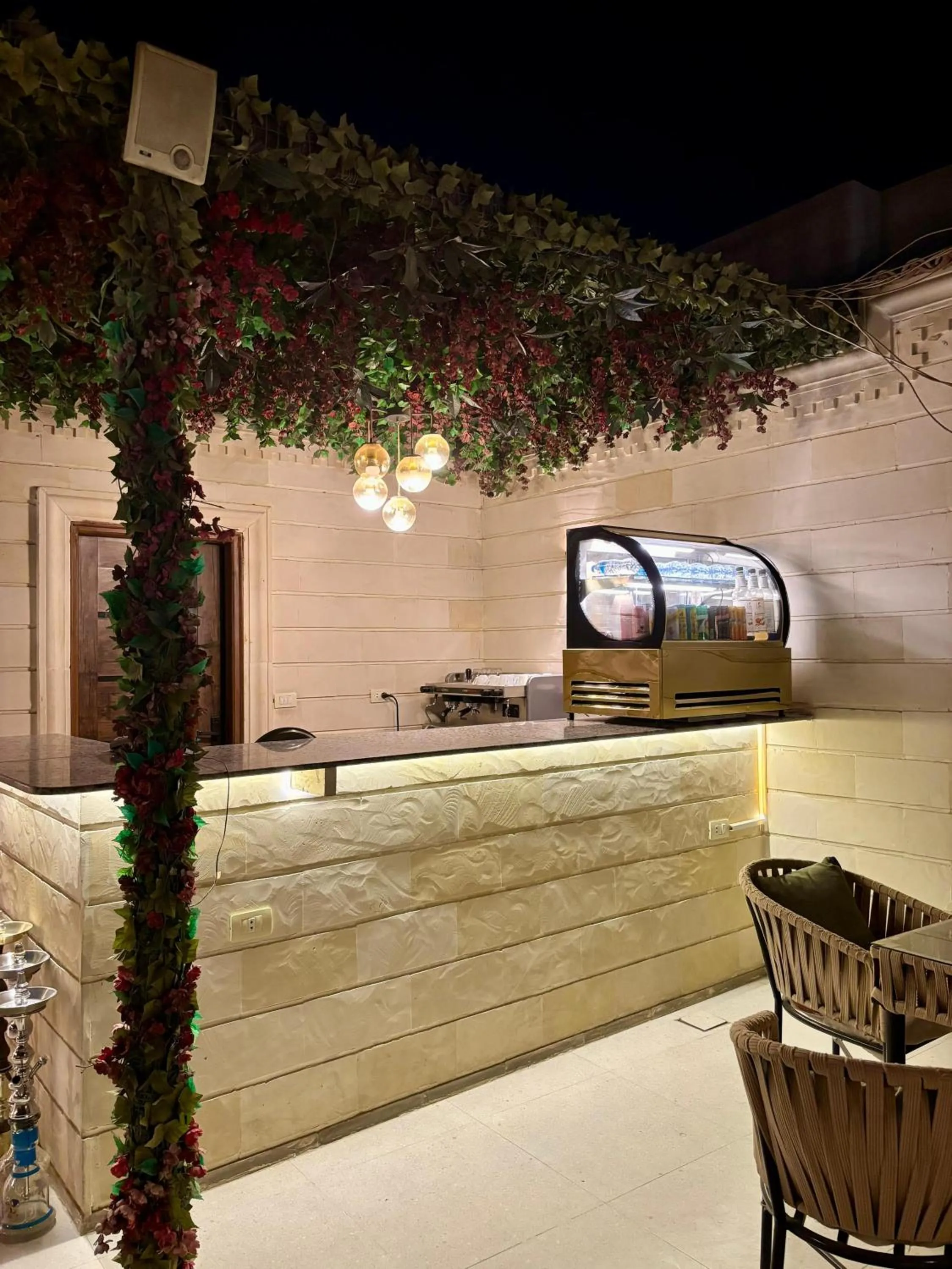 Patio in The Palace Pyramids View Hotel