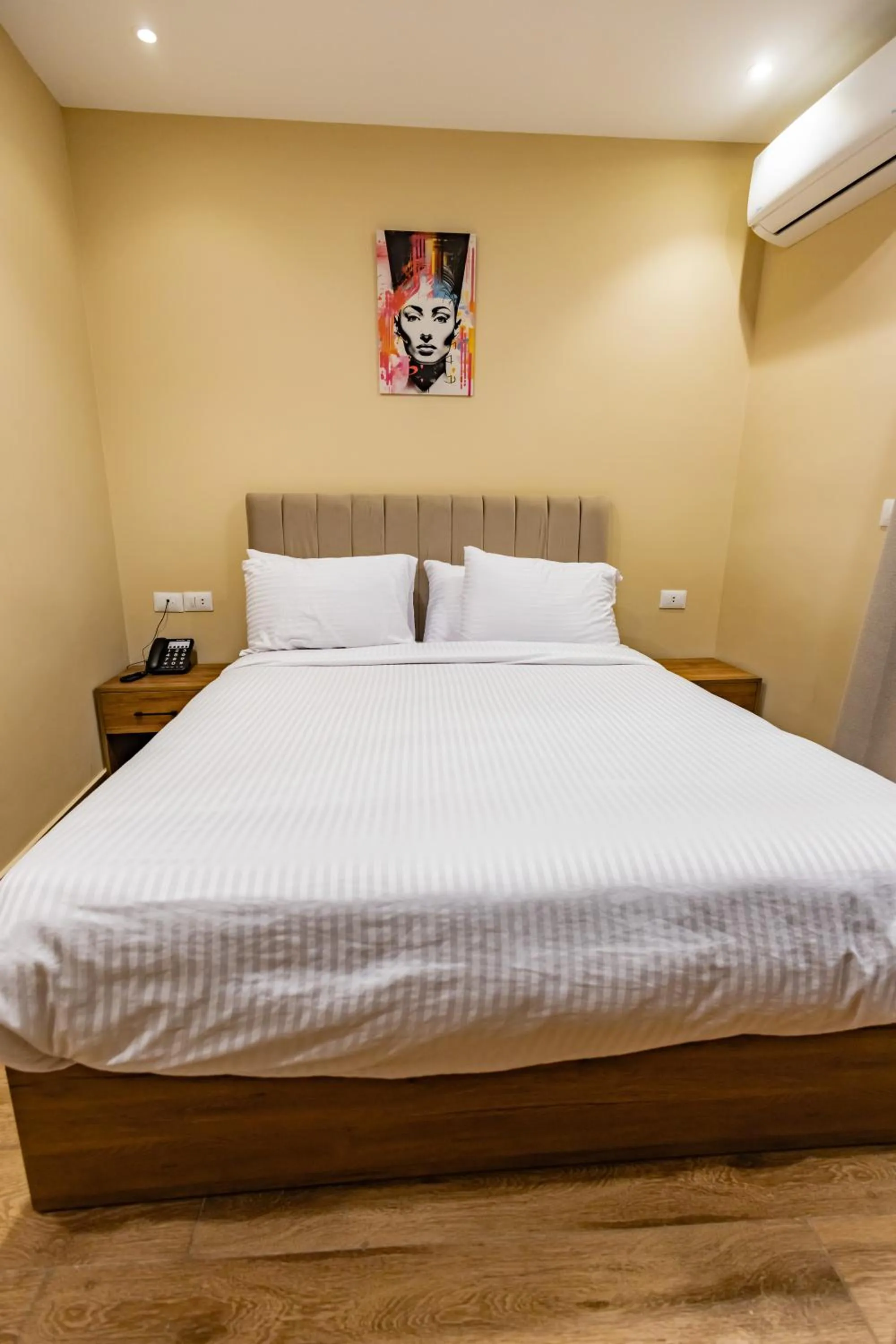 Photo of the whole room, Bed in The Palace Pyramids View Hotel