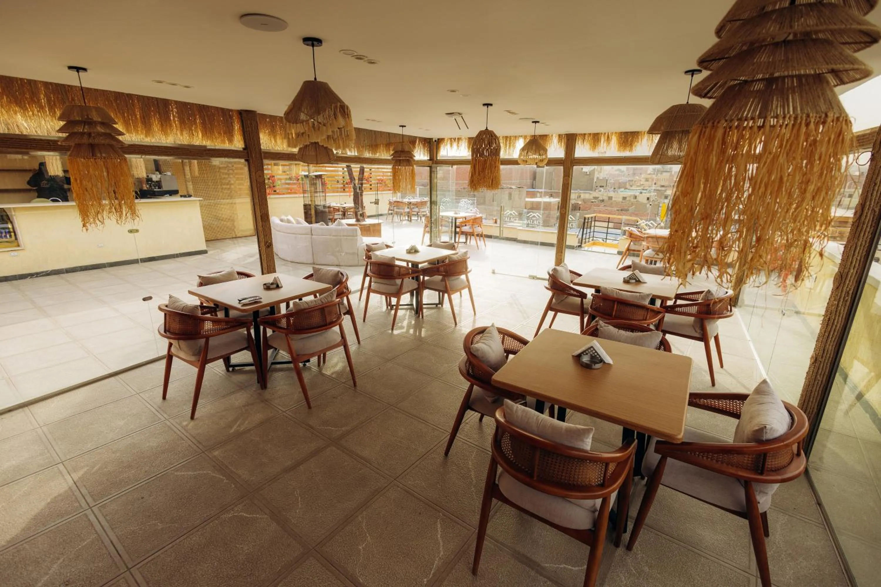 Restaurant/places to eat in The Palace Pyramids View Hotel