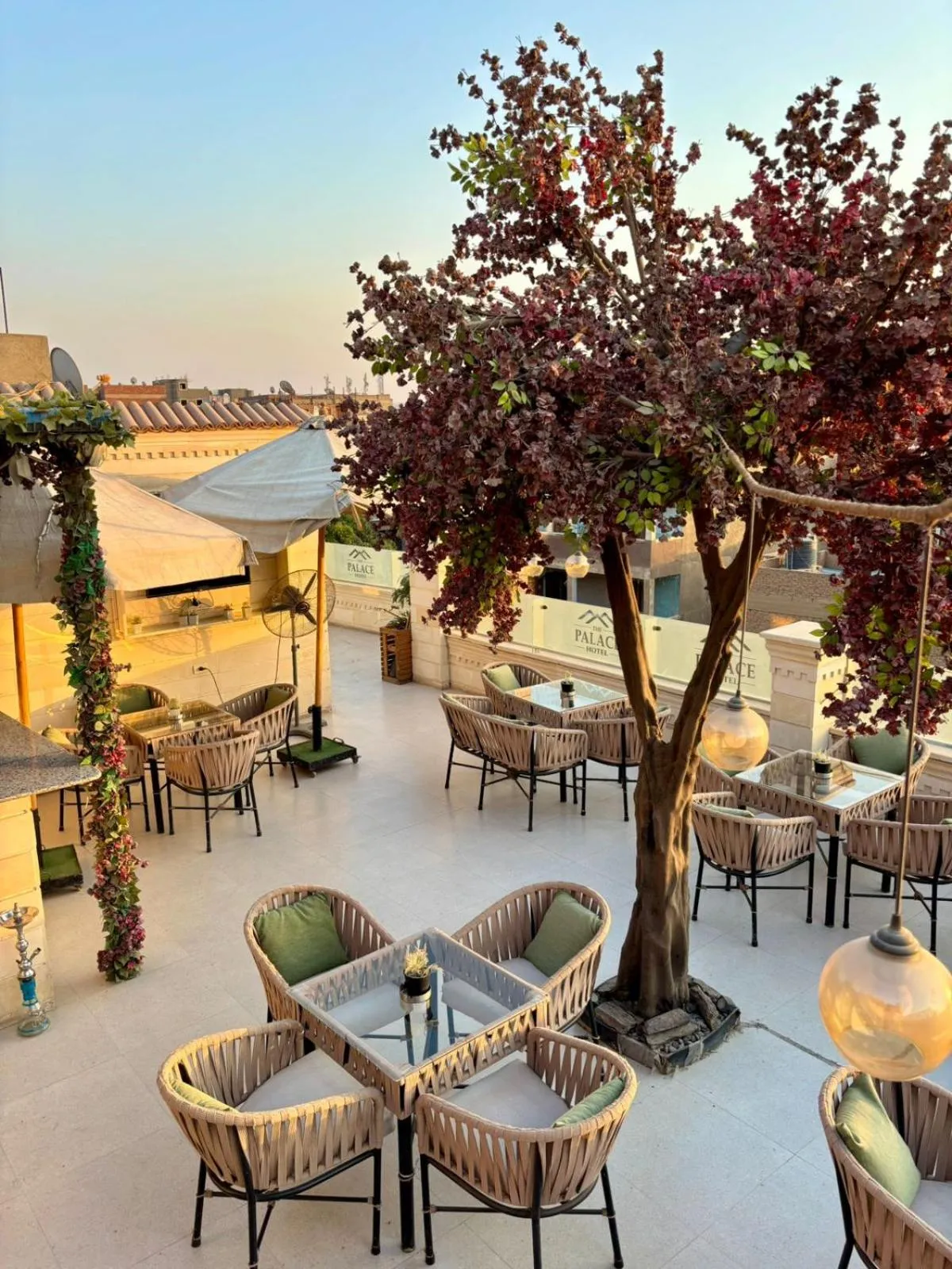 Patio in The Palace Pyramids View Hotel
