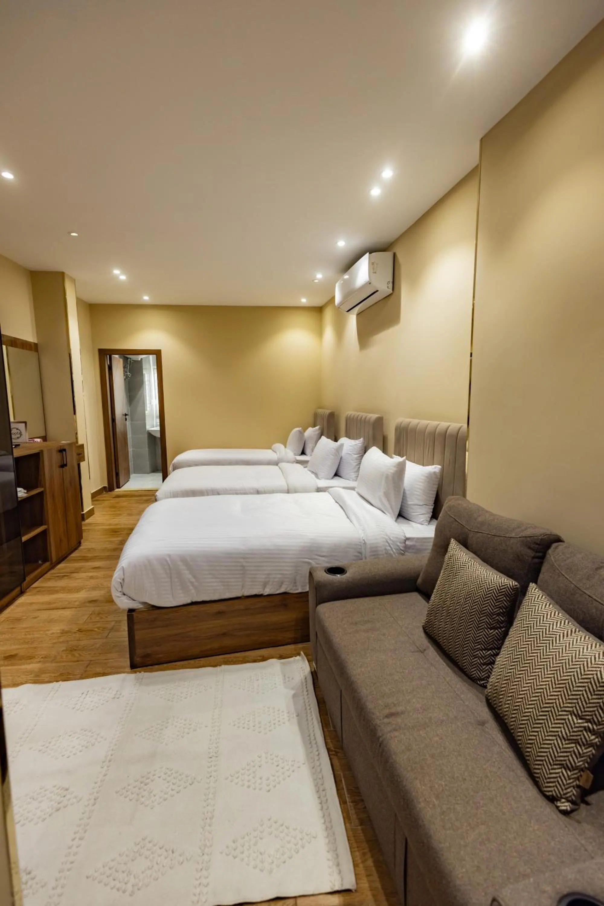 Photo of the whole room, Bed in The Palace Pyramids View Hotel