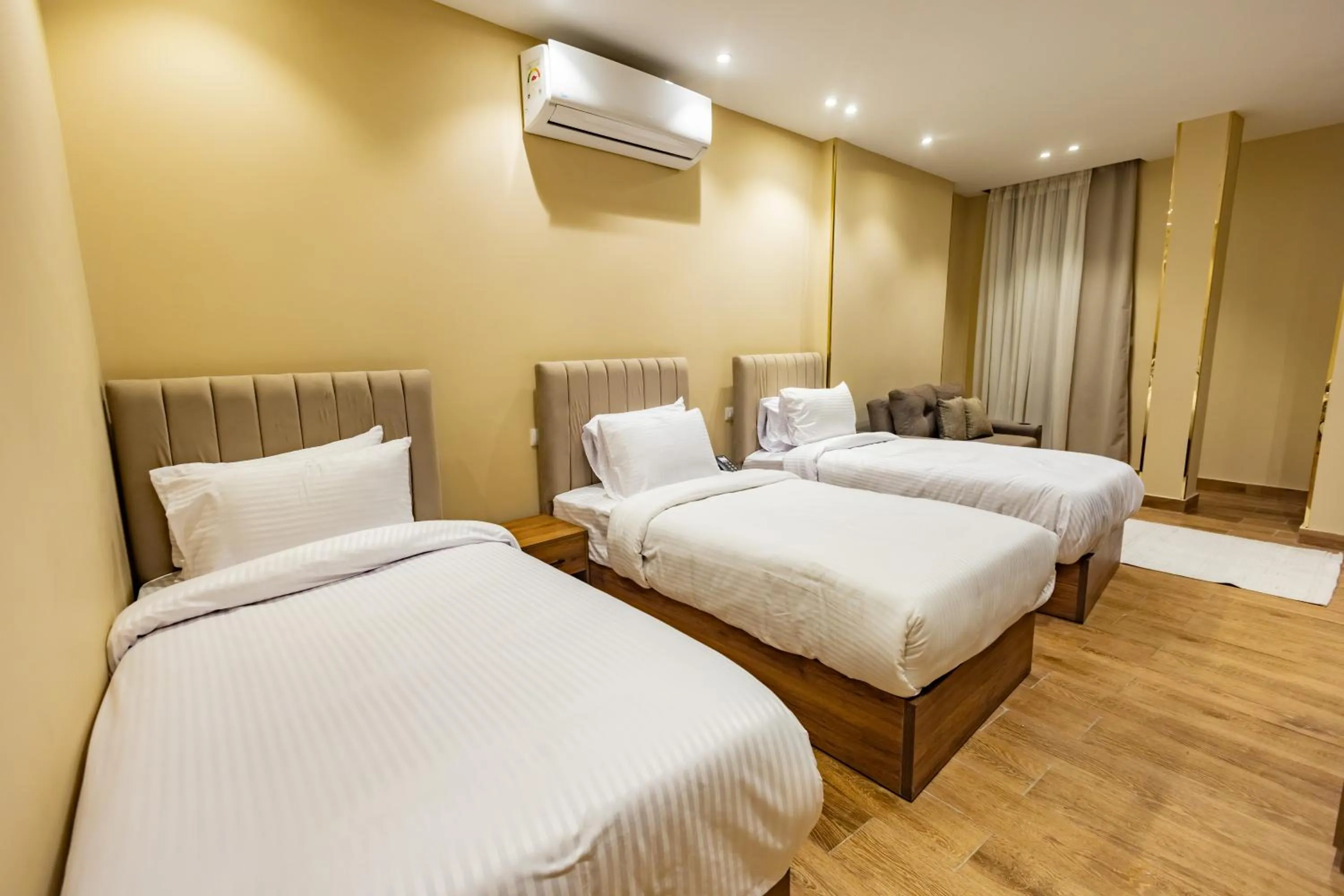 Photo of the whole room, Bed in The Palace Pyramids View Hotel