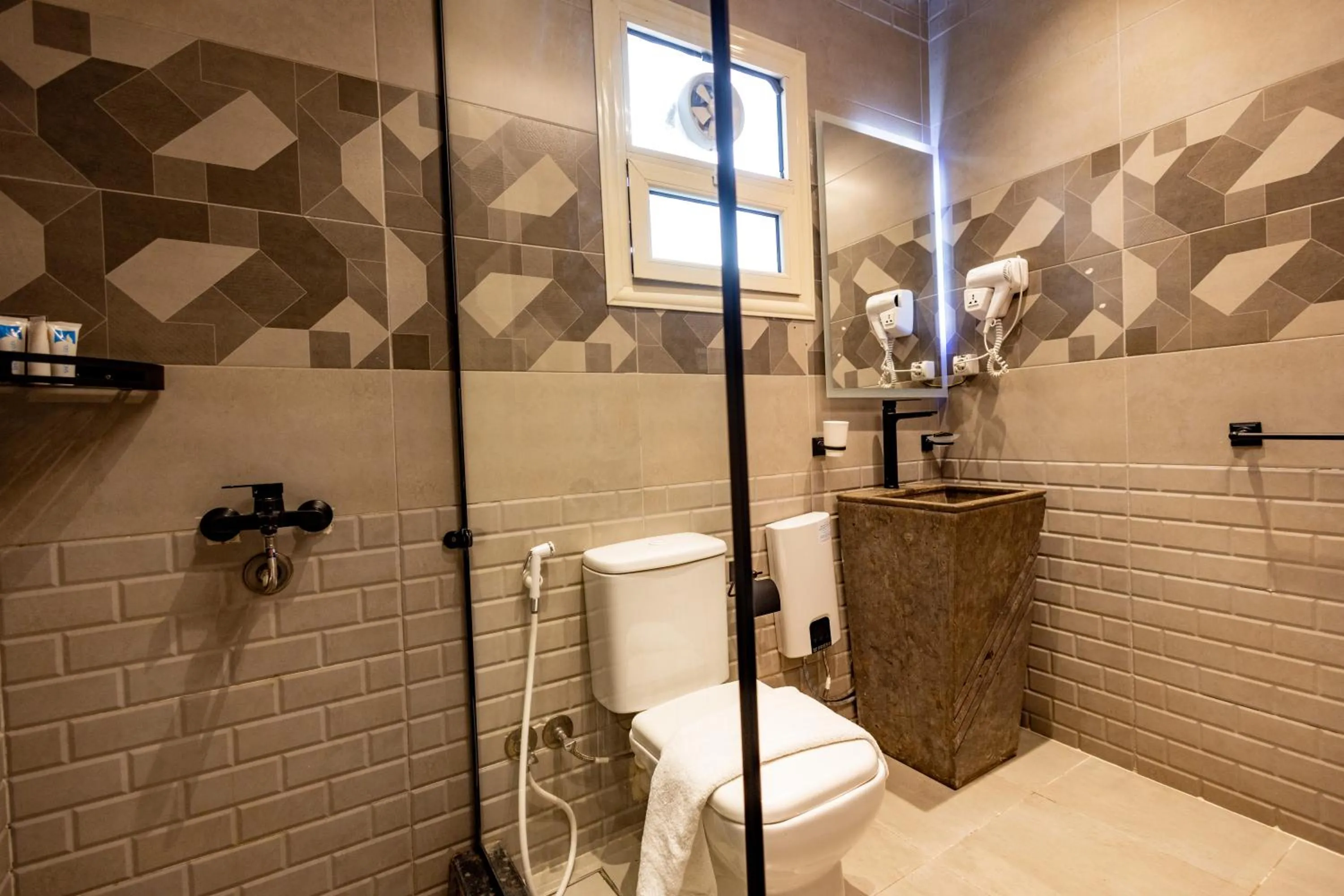 Bathroom in The Palace Pyramids View Hotel