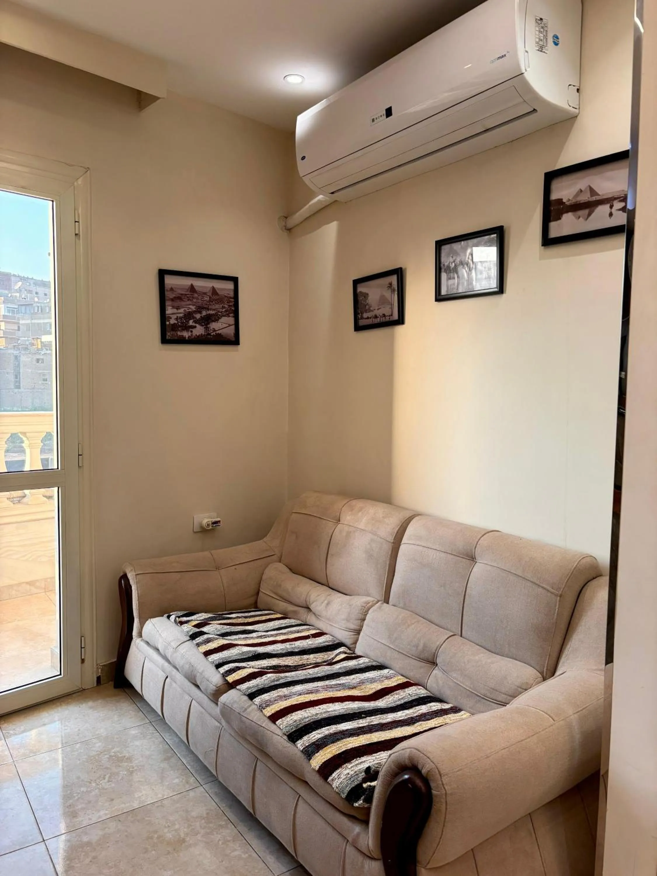 Seating area in The Palace Pyramids View Hotel