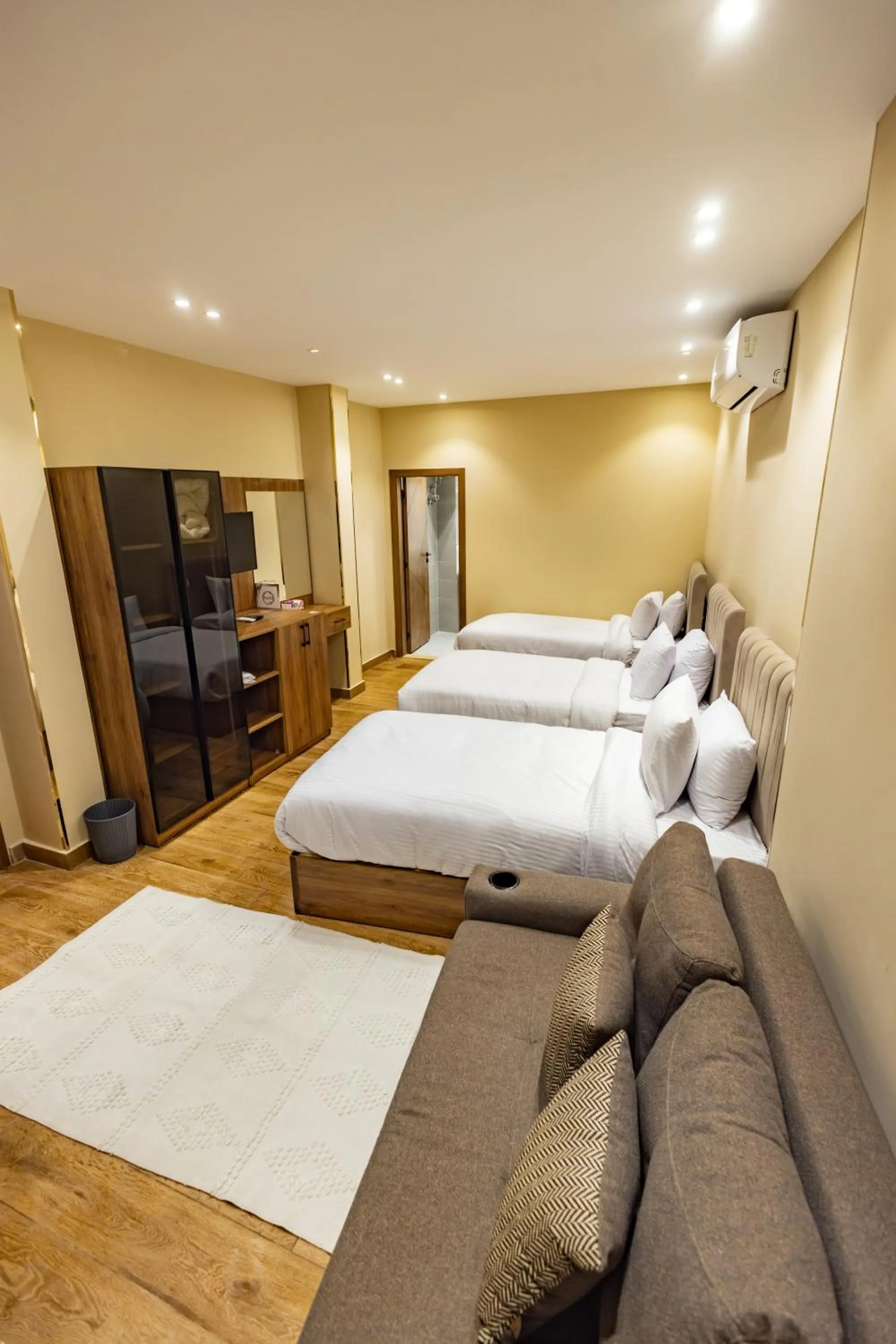 Photo of the whole room, Bed in The Palace Pyramids View Hotel