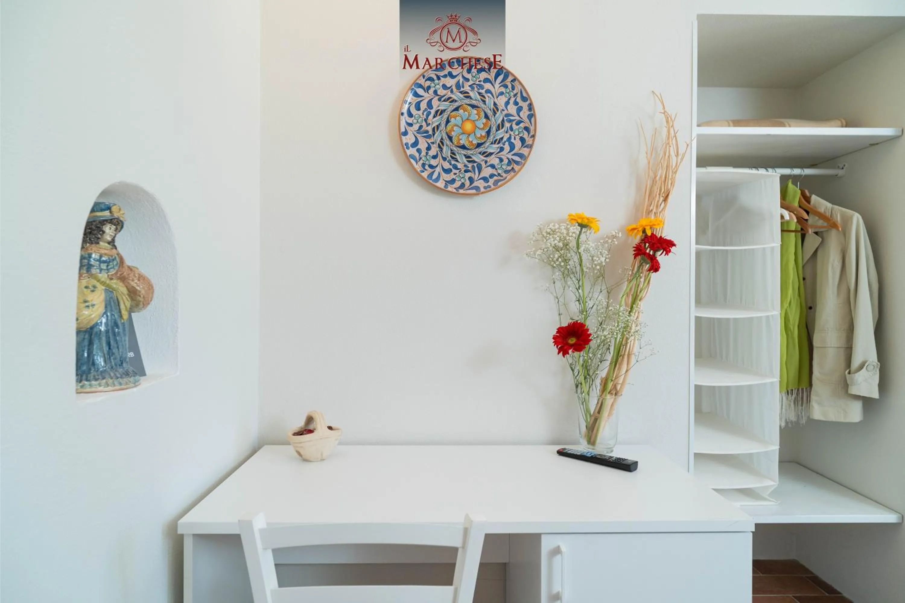 wardrobe in Il Marchese Hotel & Spa