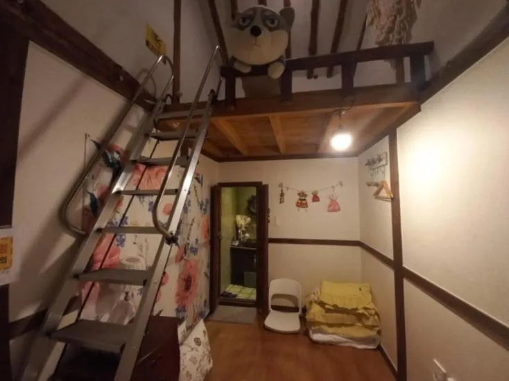 Jeonju Sanyacho Pension