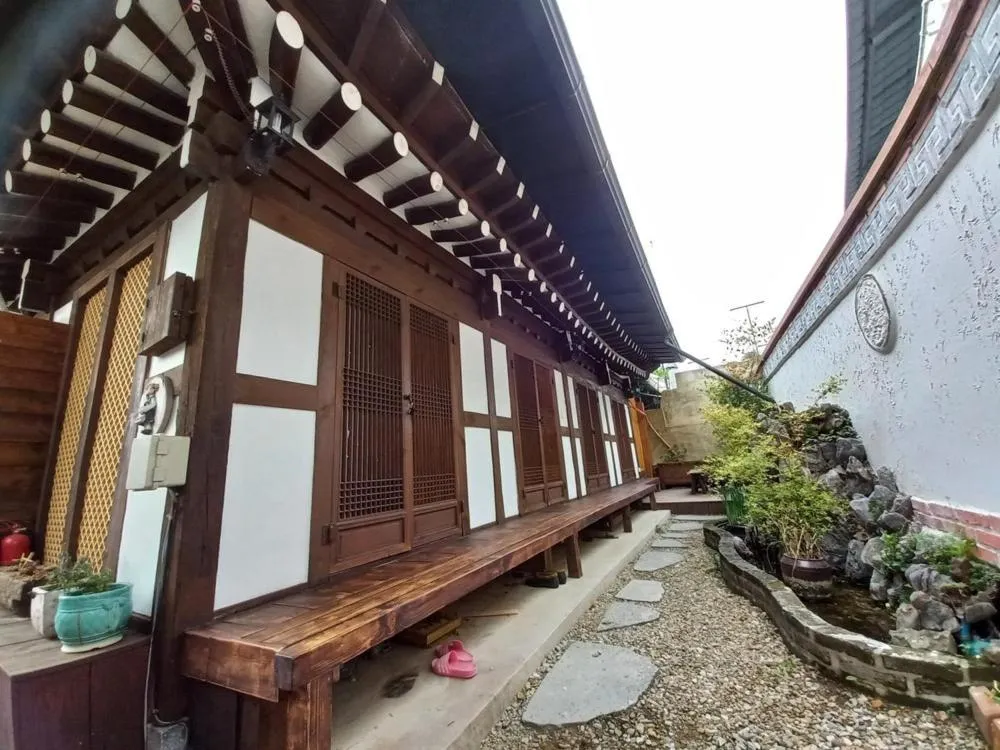 Jeonju Sanyacho Pension