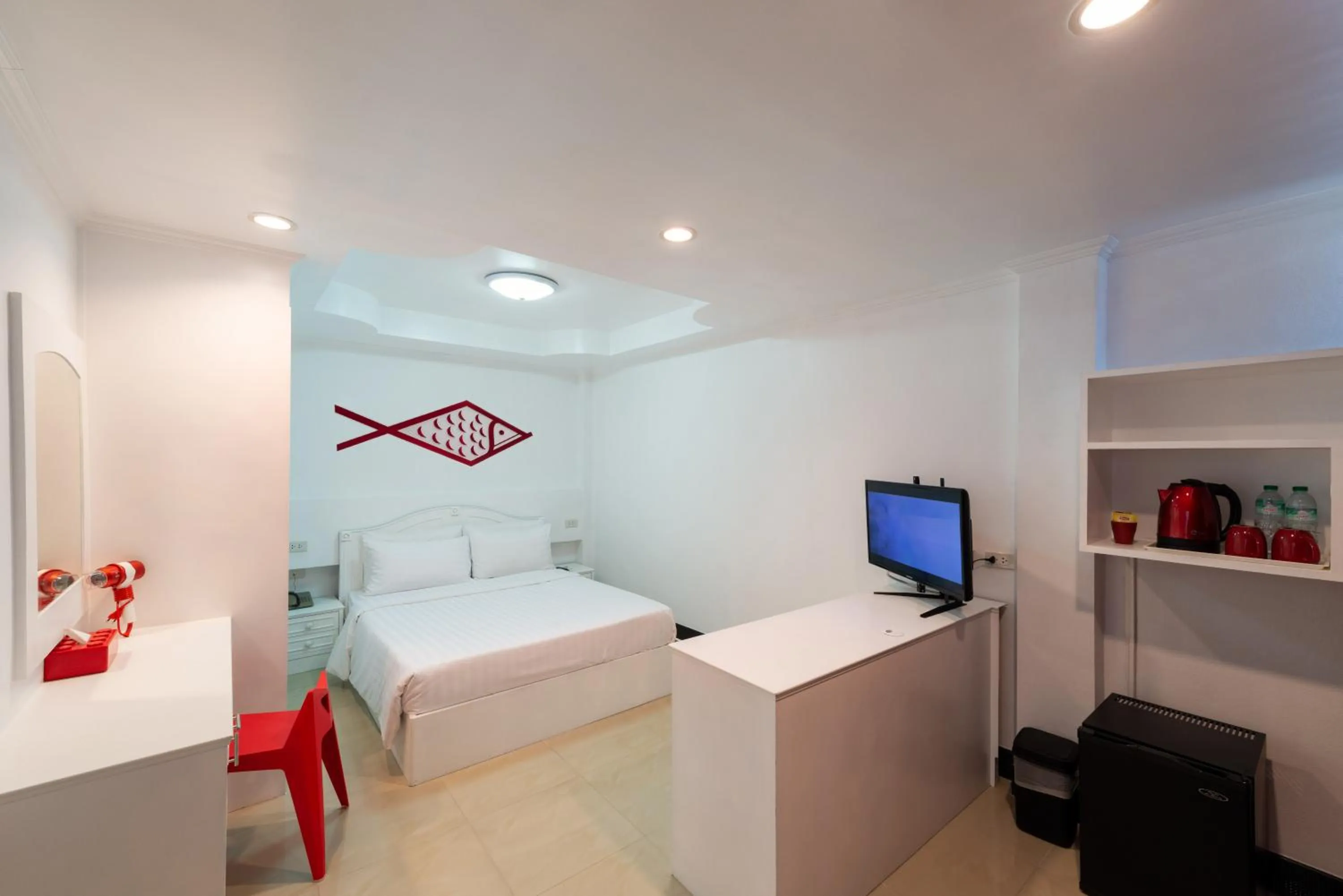 Photo of the whole room, Bed in Arawana Express North Pattaya