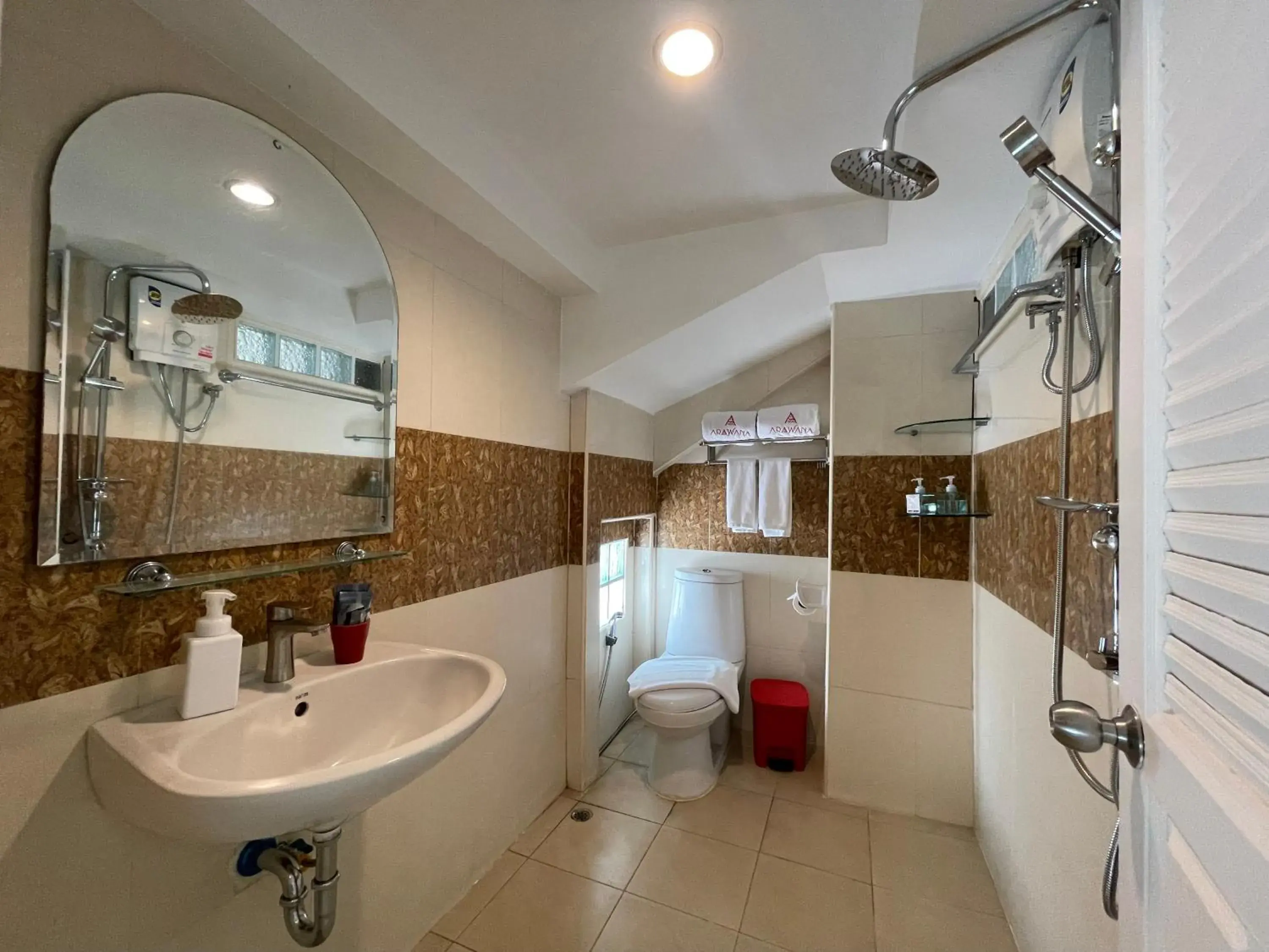 Duplex Suite in Arawana Express North Pattaya Duplex Suite in Arawana Express North Pattaya