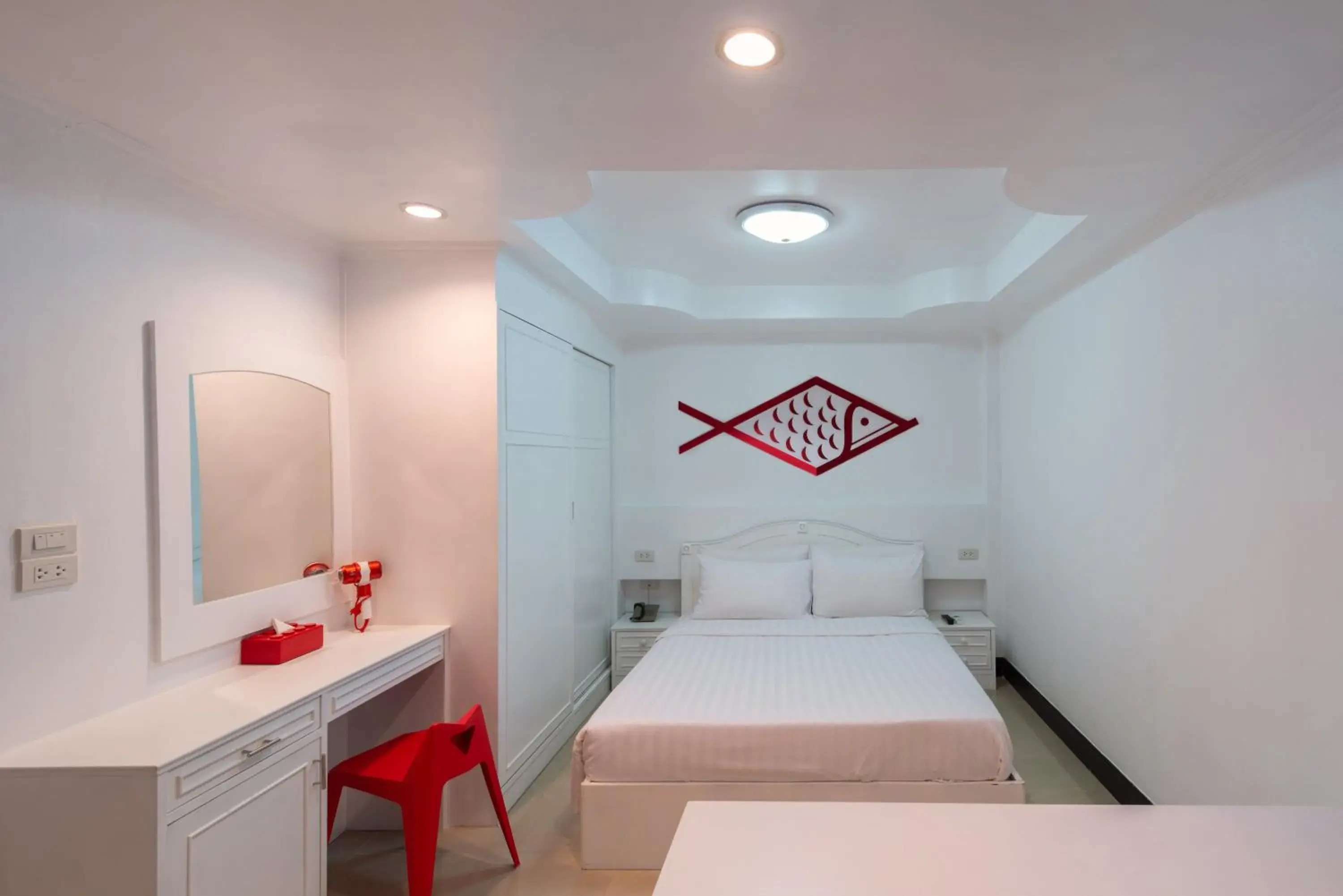 Queen Room with Pool View in Arawana Express North Pattaya Queen Room with Pool View in Arawana Express North Pattaya