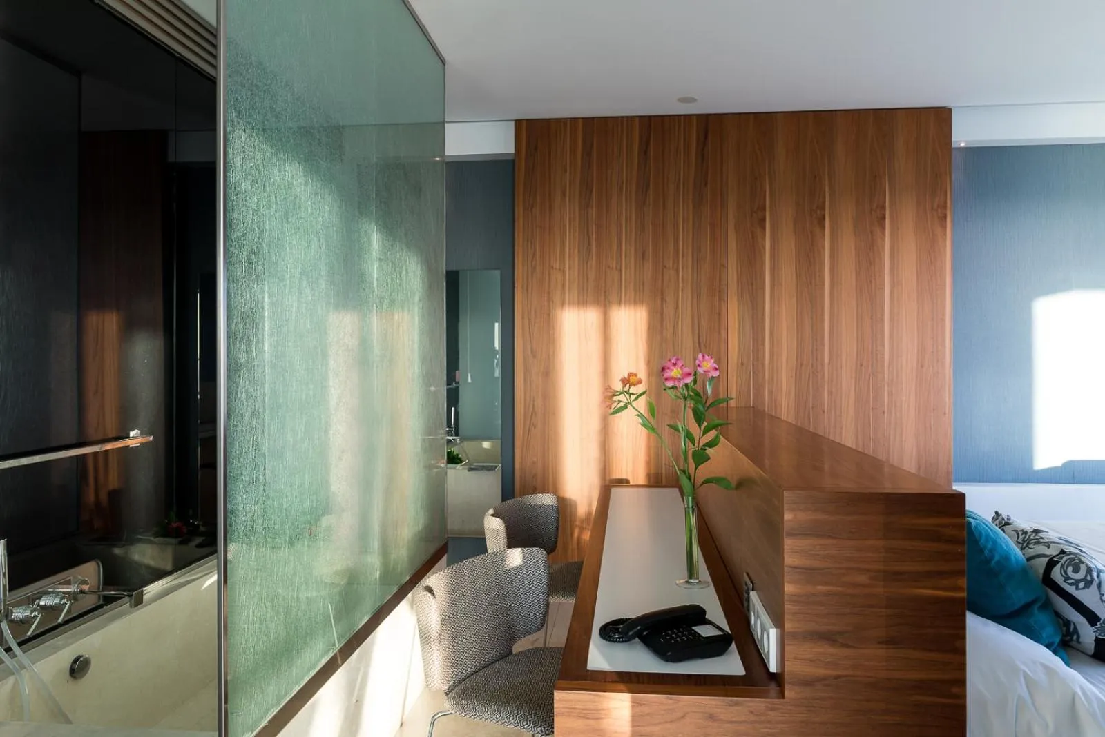 TV and multimedia, Bed in Parador de Cádiz